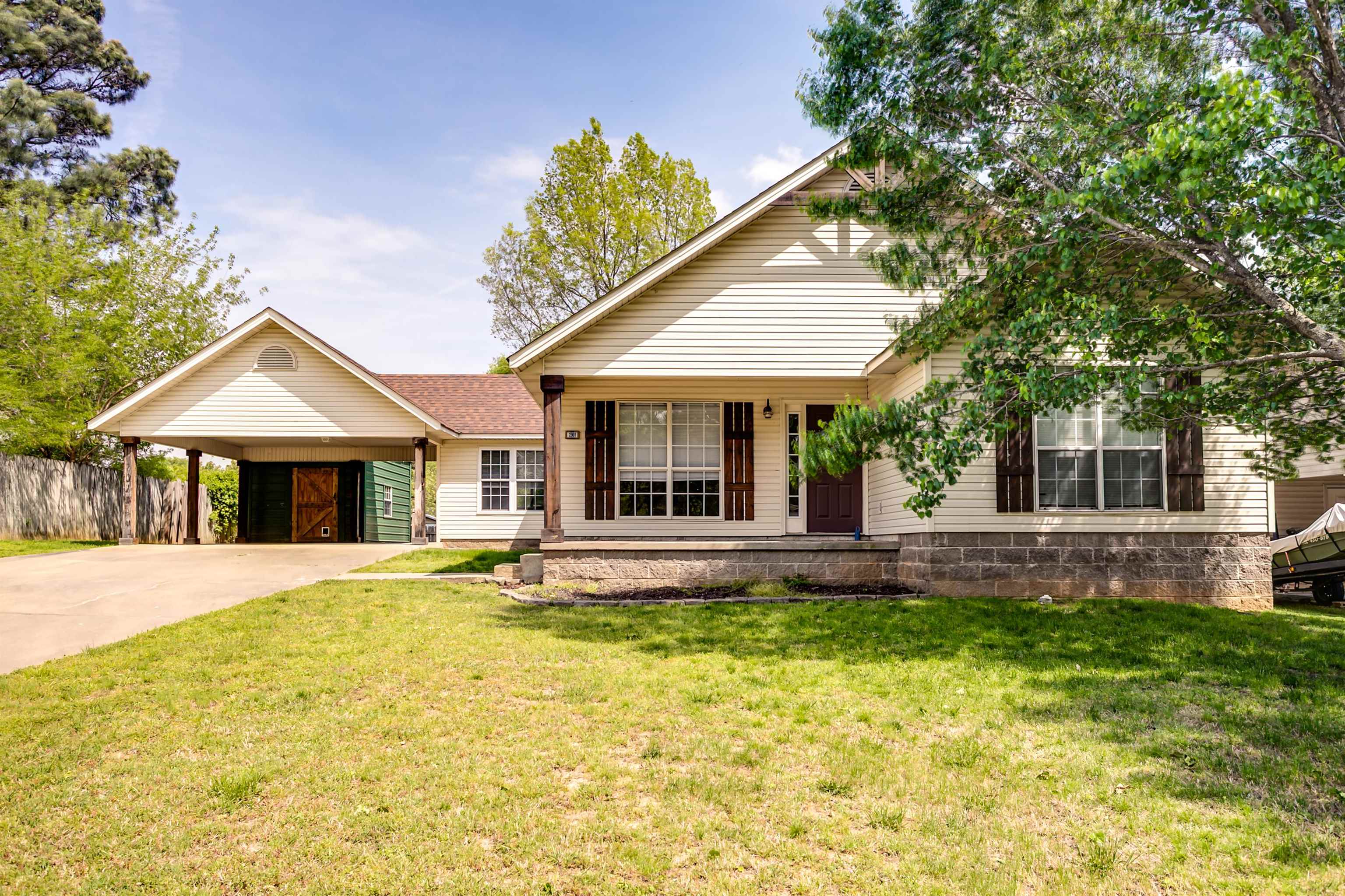 DEERBORN HILLS - Residential