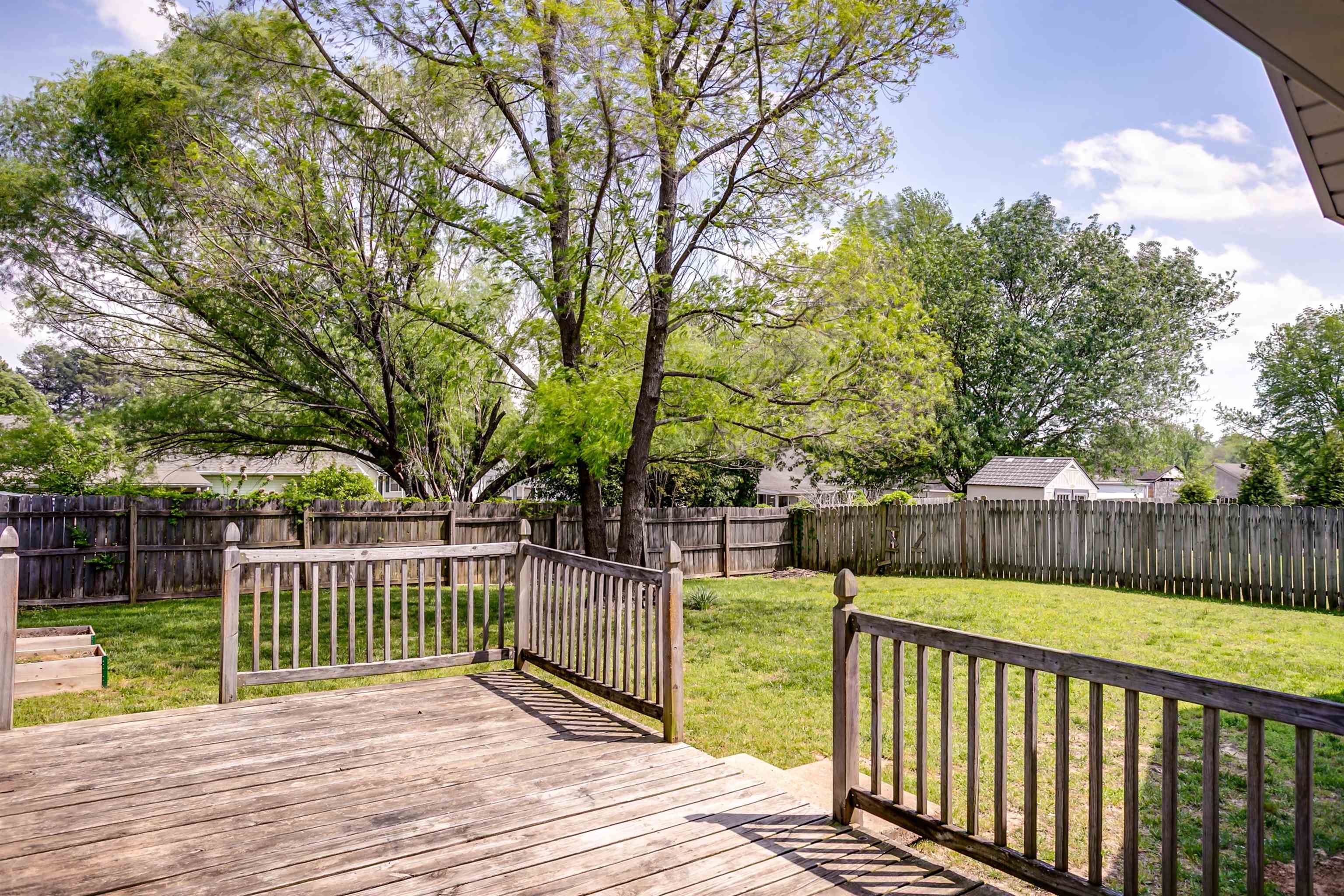 DEERBORN HILLS - Residential