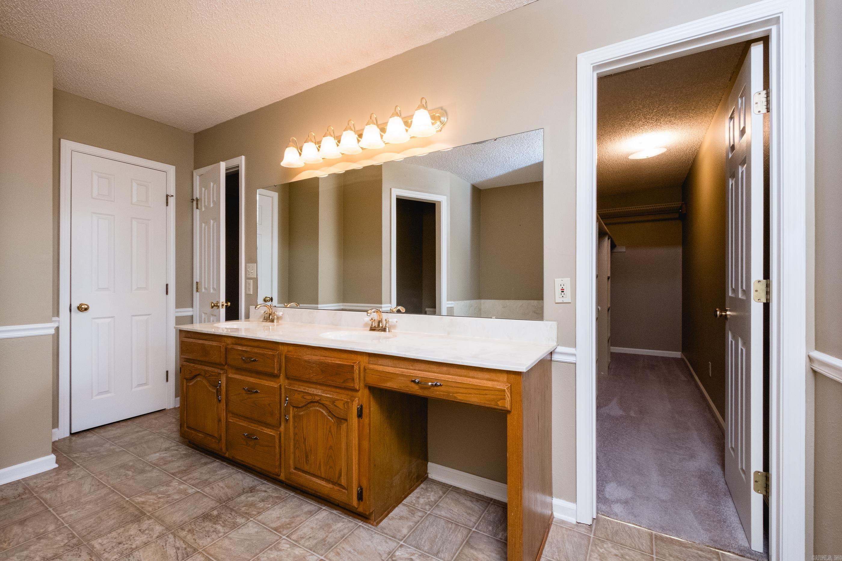 EDGEWATER ADDN - Residential