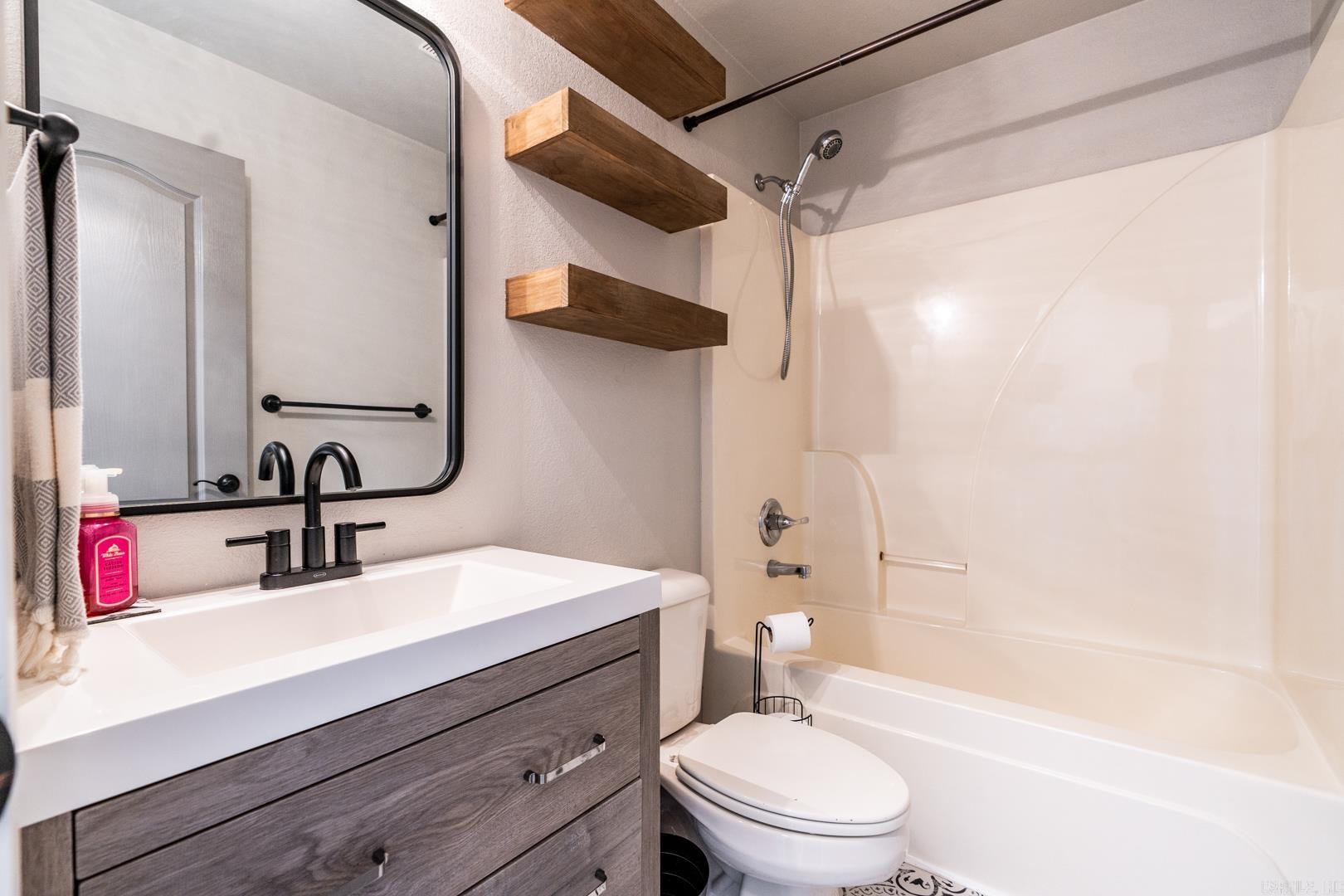 Orchard Hollow Estates - Residential Lease