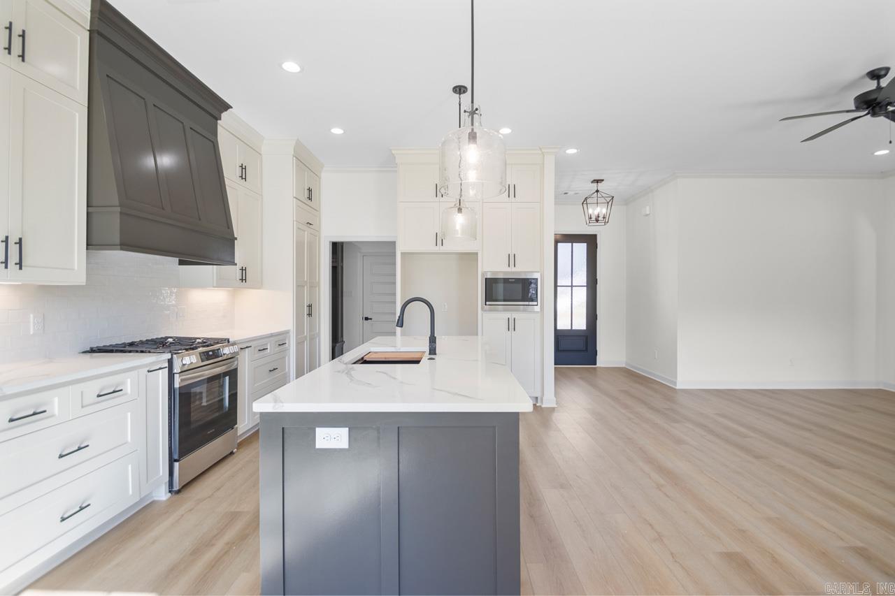 SARATOGA PLACE SUBDIVISION - Residential