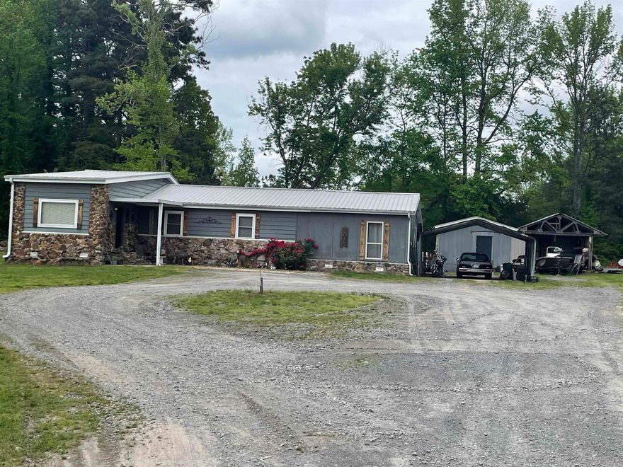 Come check out this Beautiful 3 bed 2 bath house in Greers Ferry located less than 2 miles from Shiloh Marina on Greers Ferry Lake. This .80 Acres features a beautiful creek and a circle drive with plenty of parking. This property would make a great Airbnb or a nice home. No restrictions. Come Schedule a showing today!!!