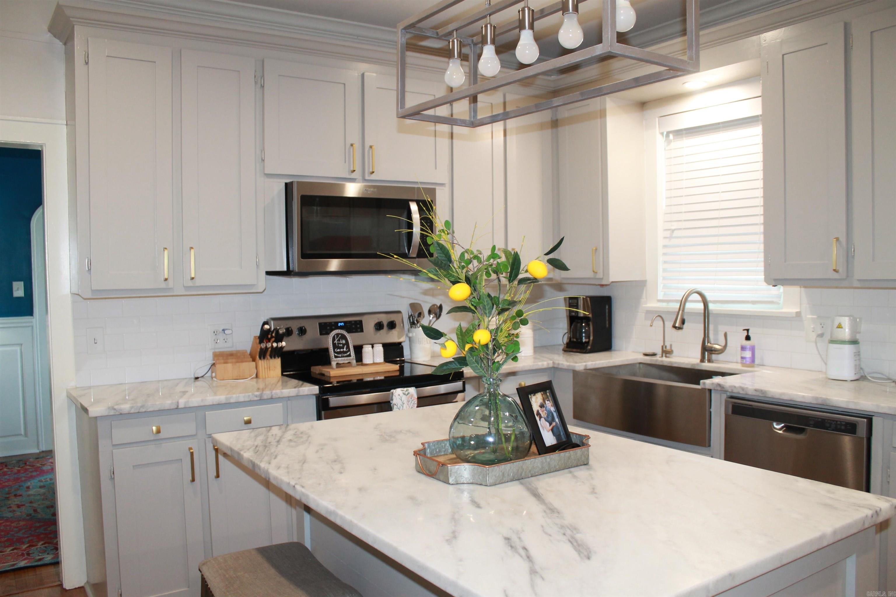 2ND WEST MAIN HEIGHTS - Residential