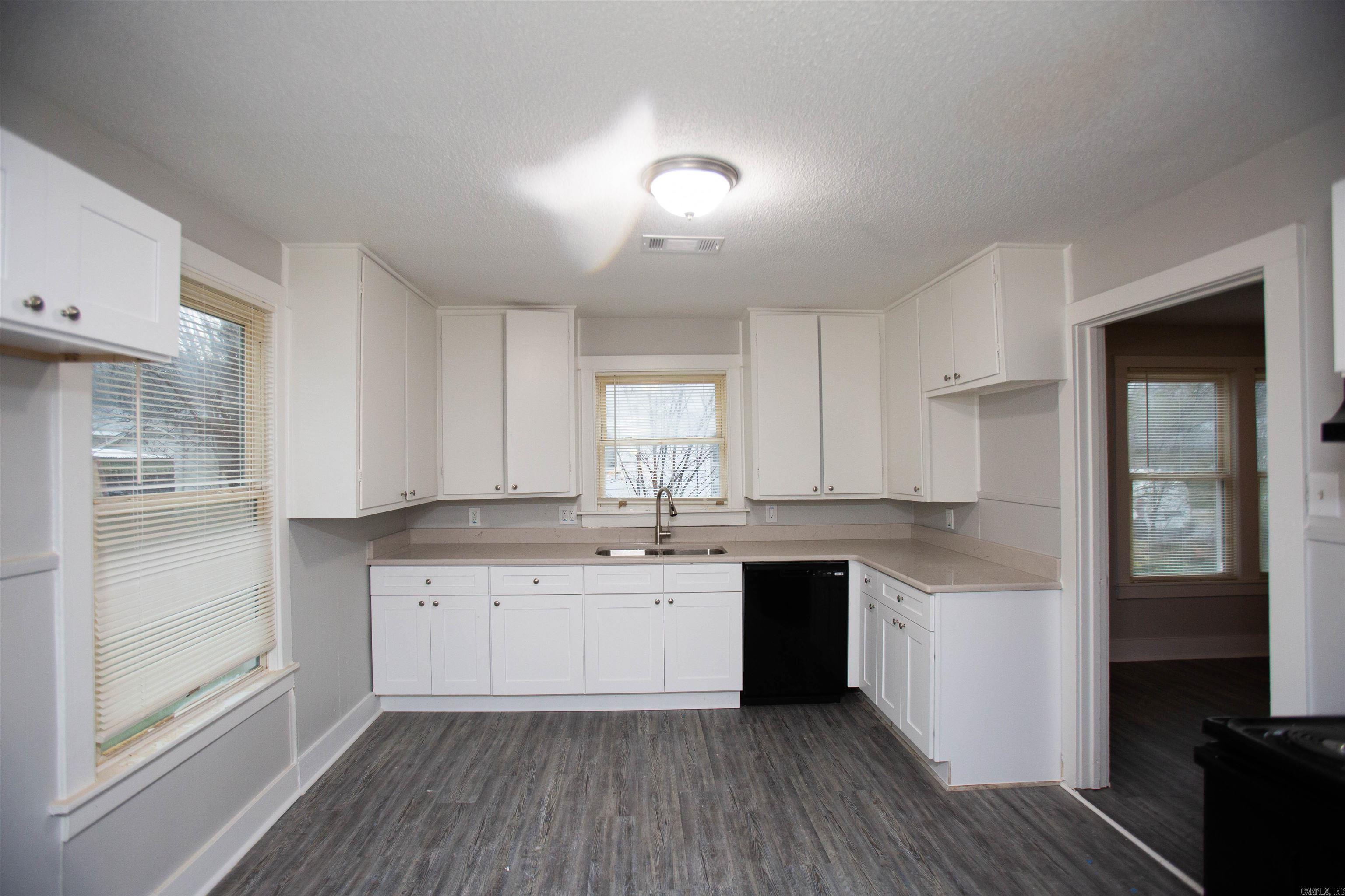 Missouri Pacific - Residential Lease