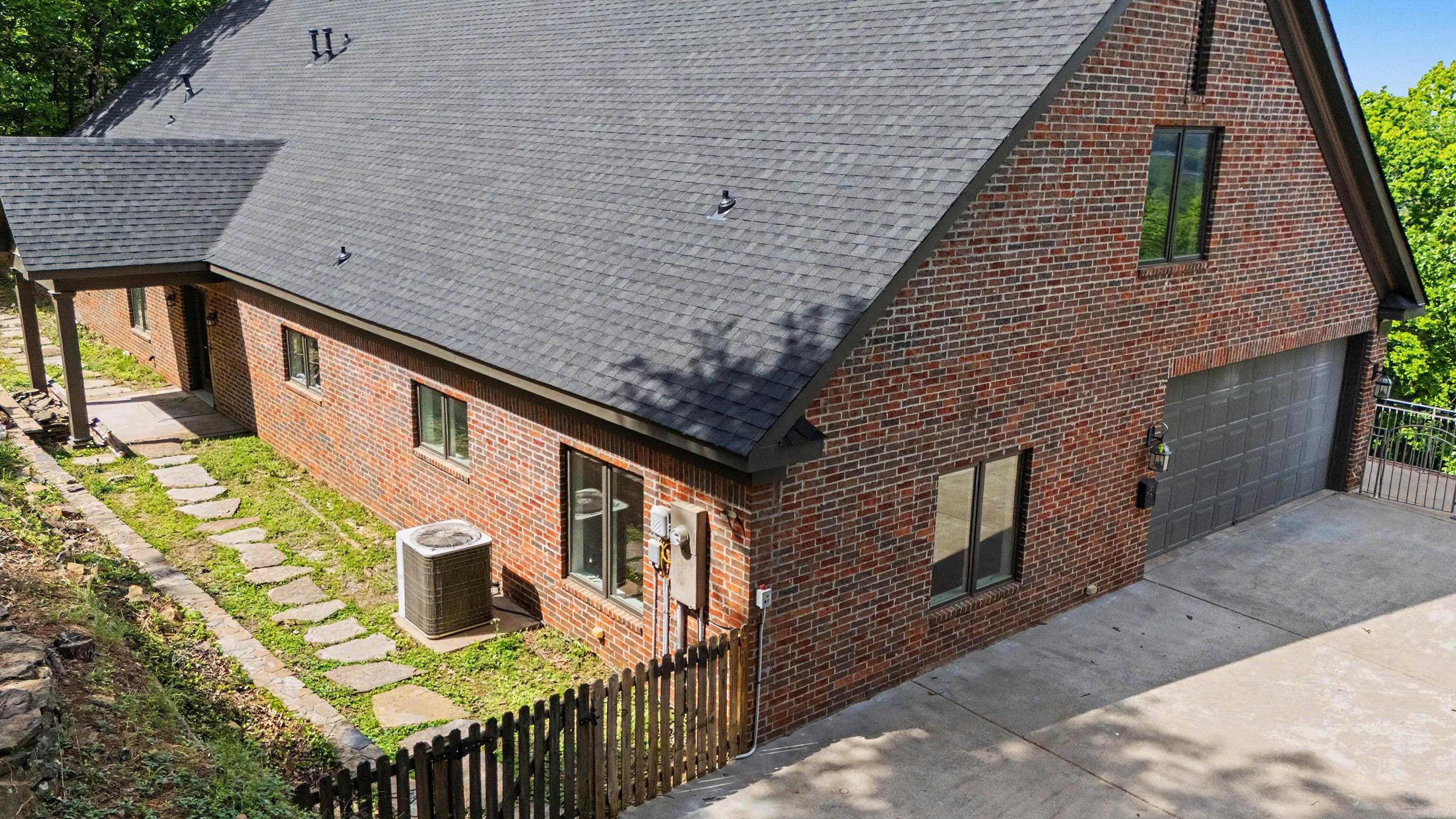 OVERLOOK PARK - Residential