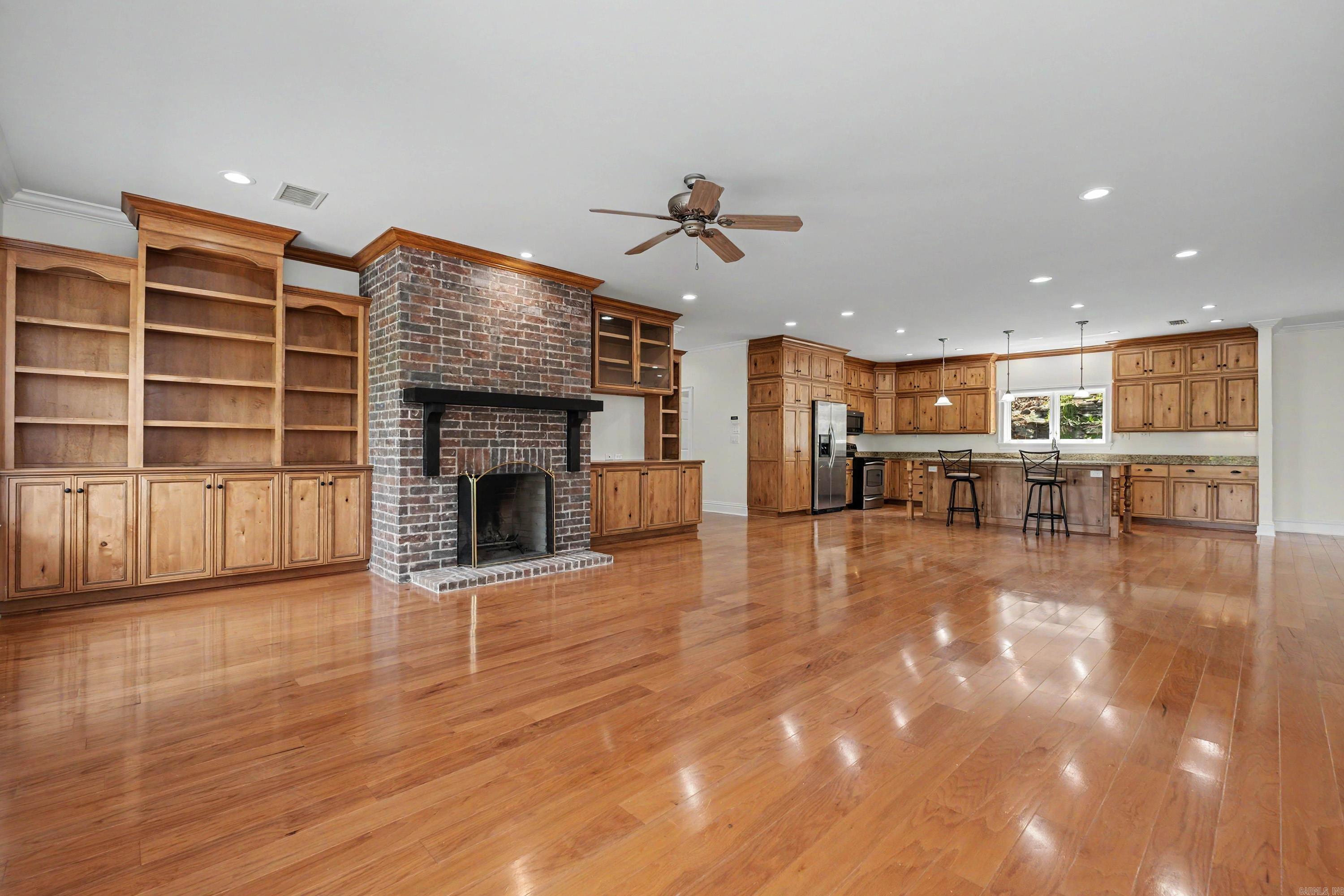 OVERLOOK PARK - Residential