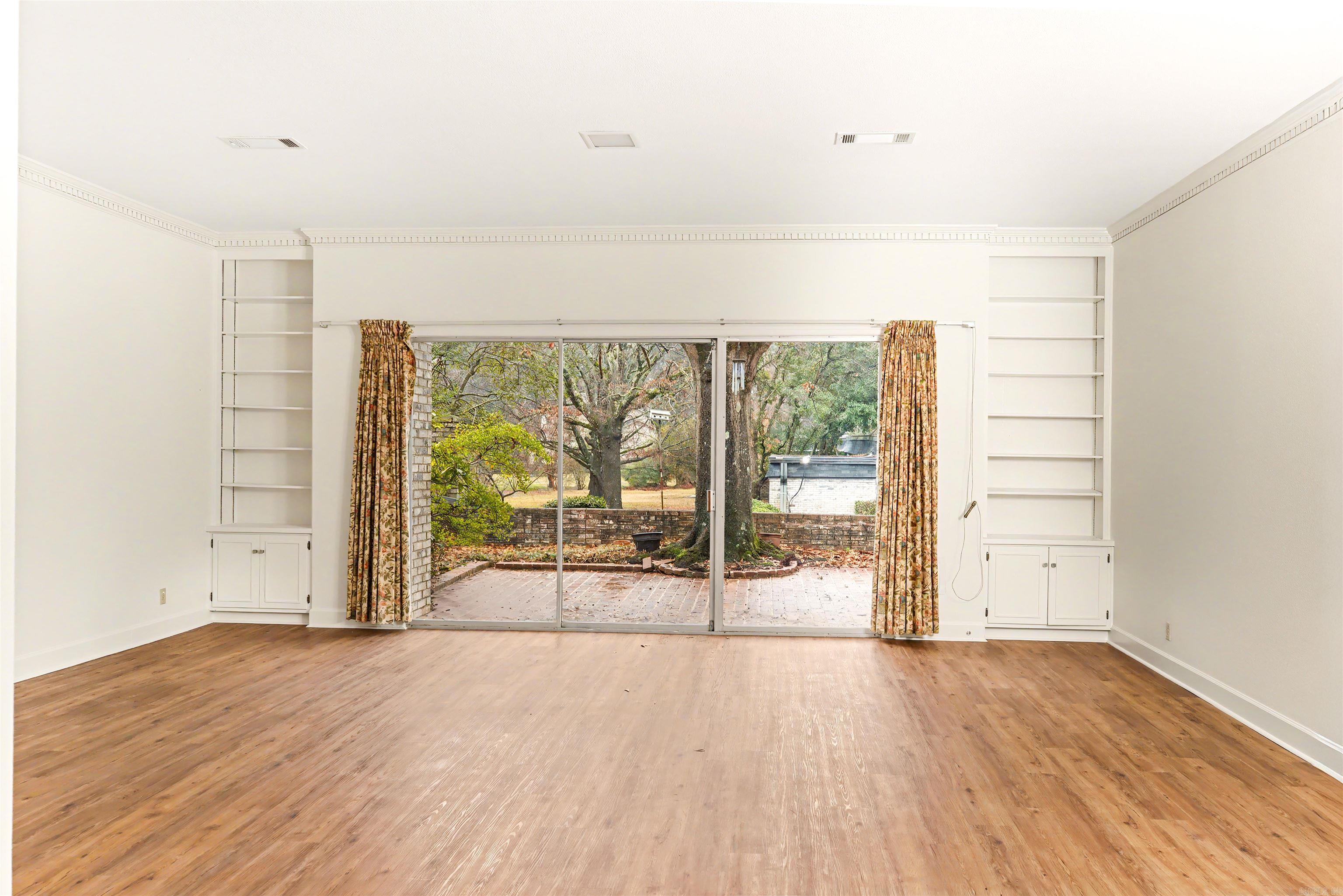 WESTRIDGE HORZ PROP REGIME - Residential