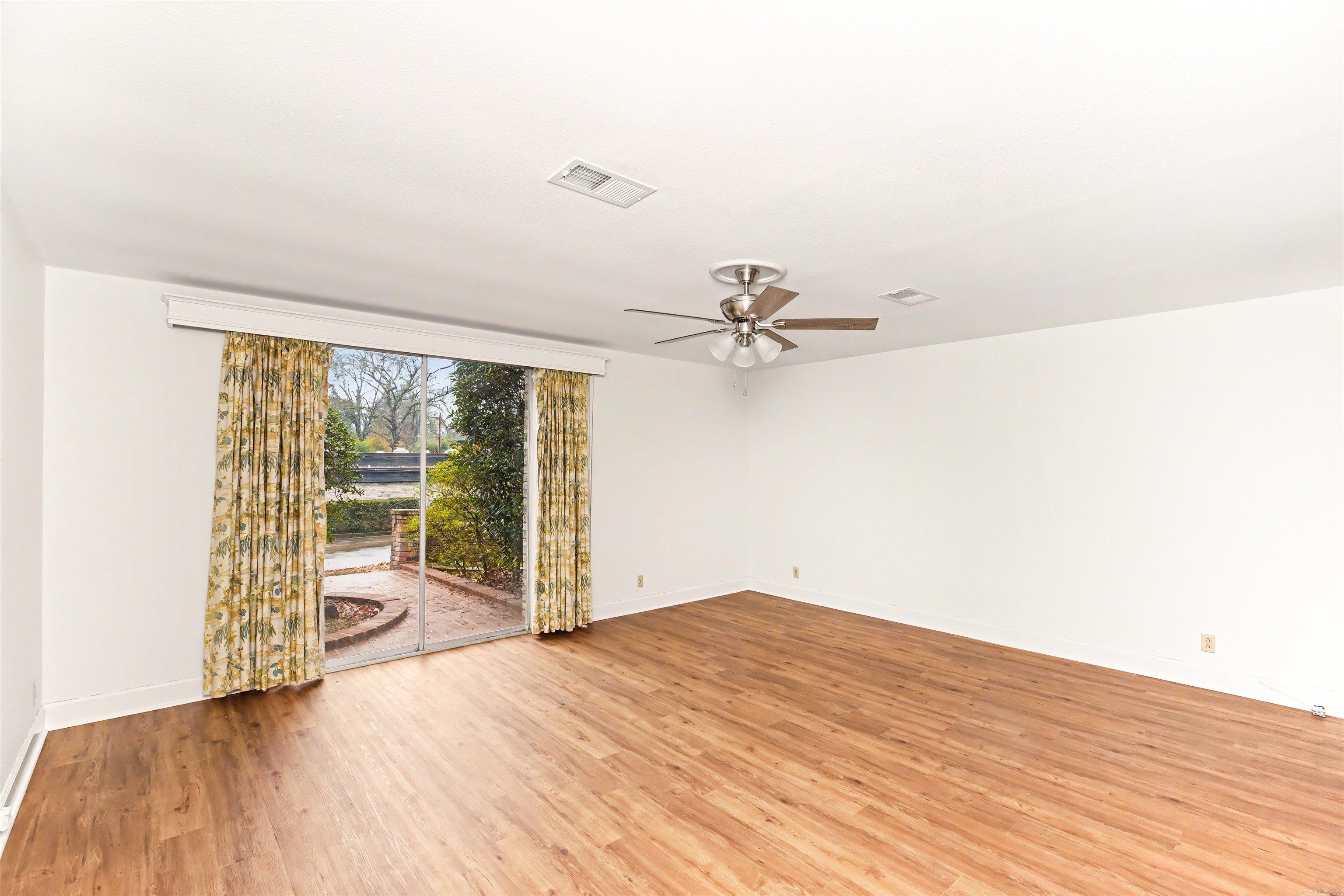 WESTRIDGE HORZ PROP REGIME - Residential