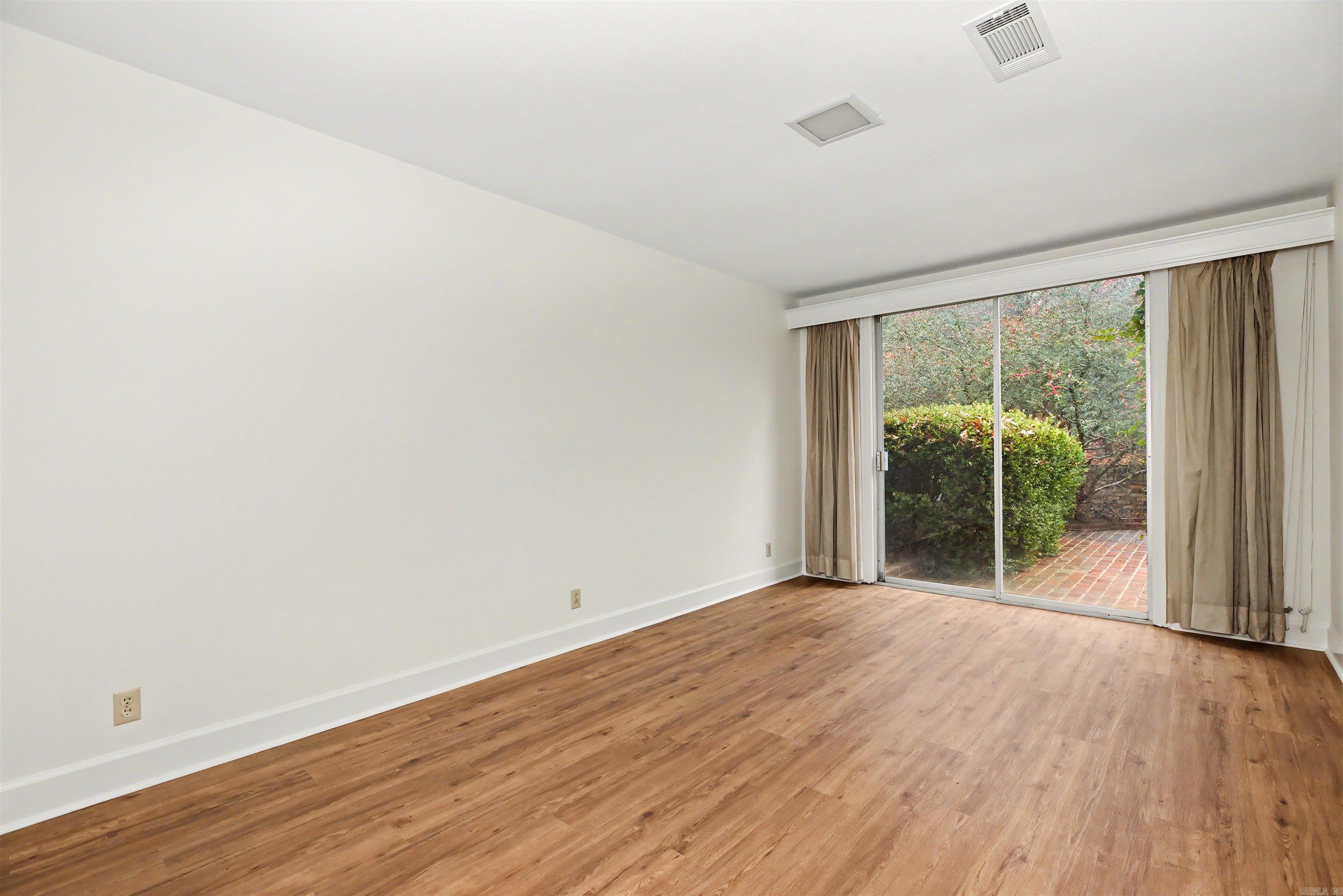 WESTRIDGE HORZ PROP REGIME - Residential