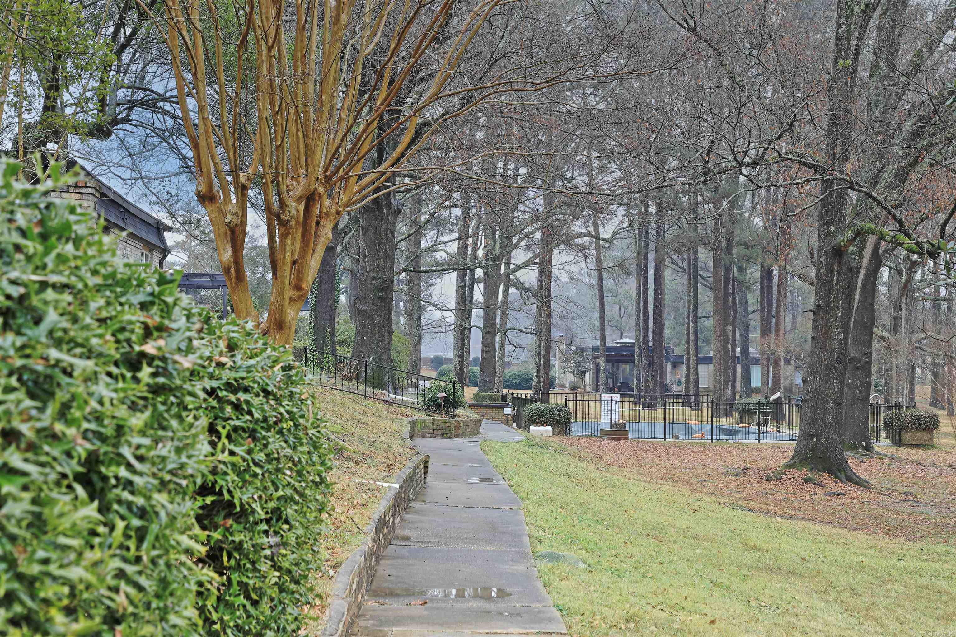 WESTRIDGE HORZ PROP REGIME - Residential