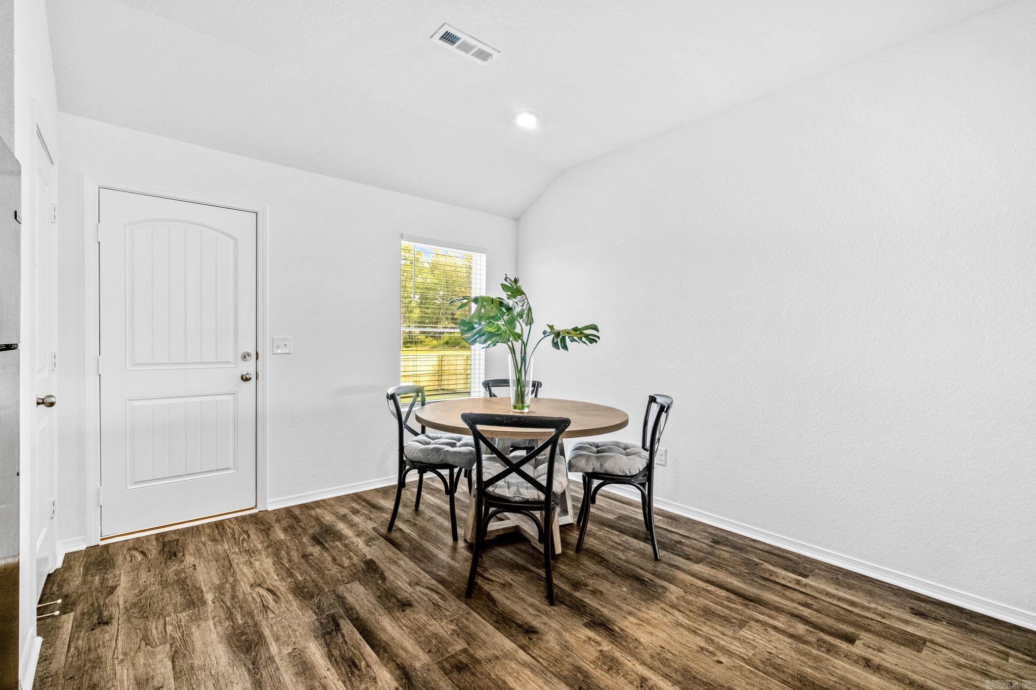 STAGECOACH MEADOWS - Residential Lease