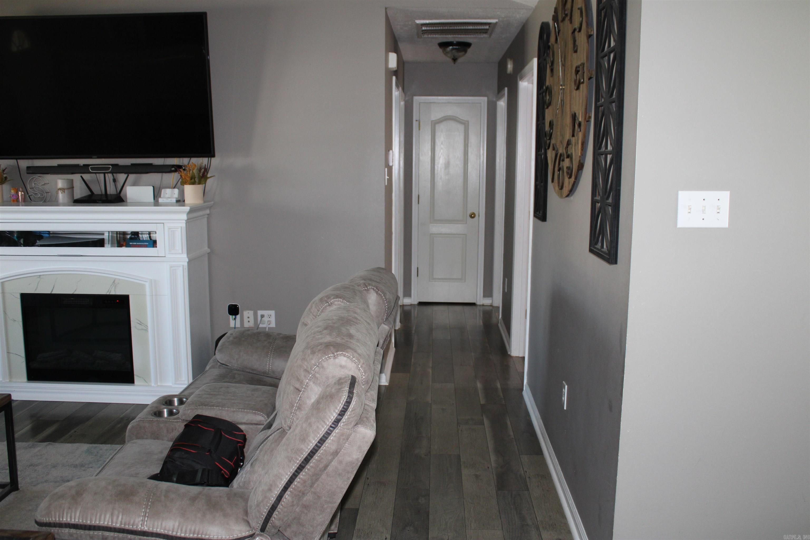 CHRISTOPHER BLAIR ADD - Residential