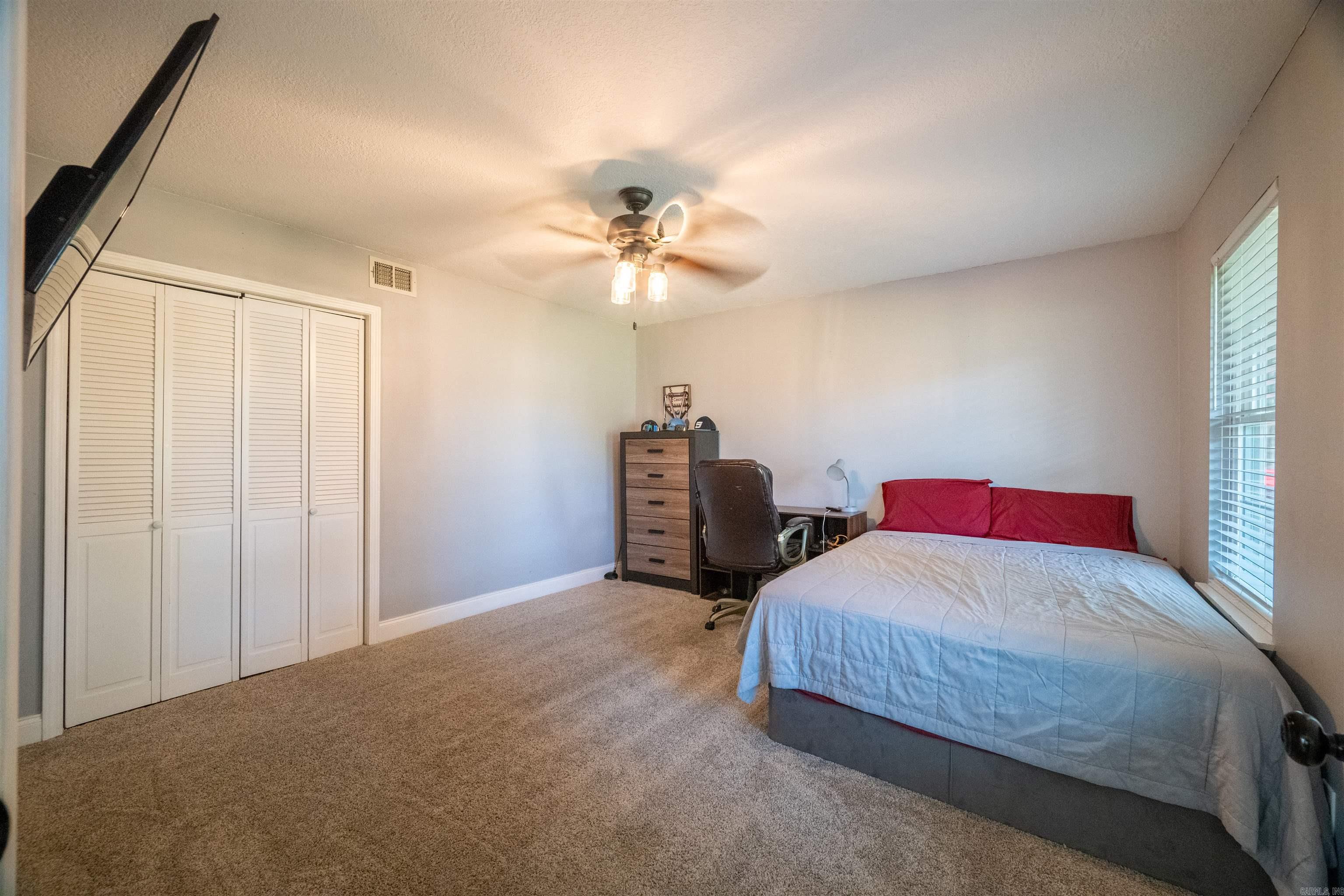 PEBBLE CREEK - Residential