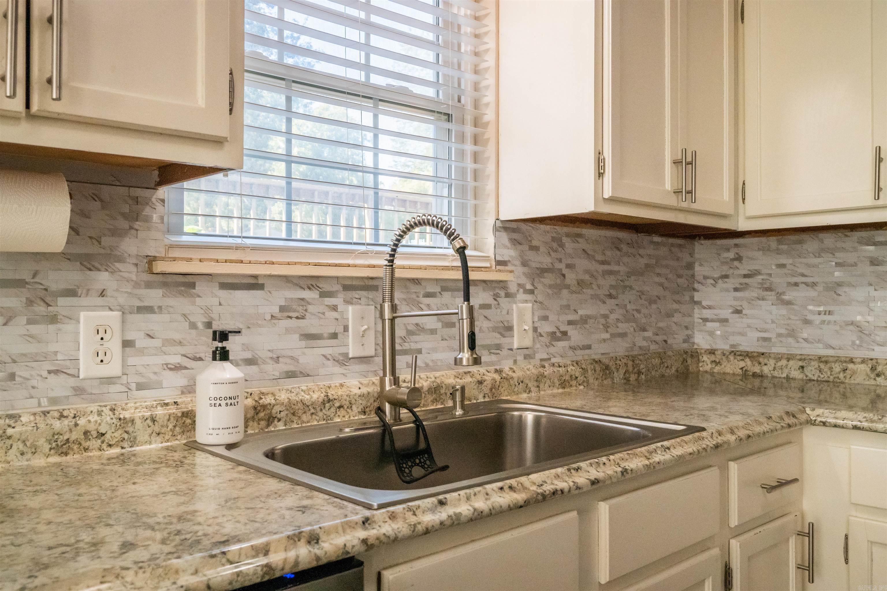 PEBBLE CREEK - Residential