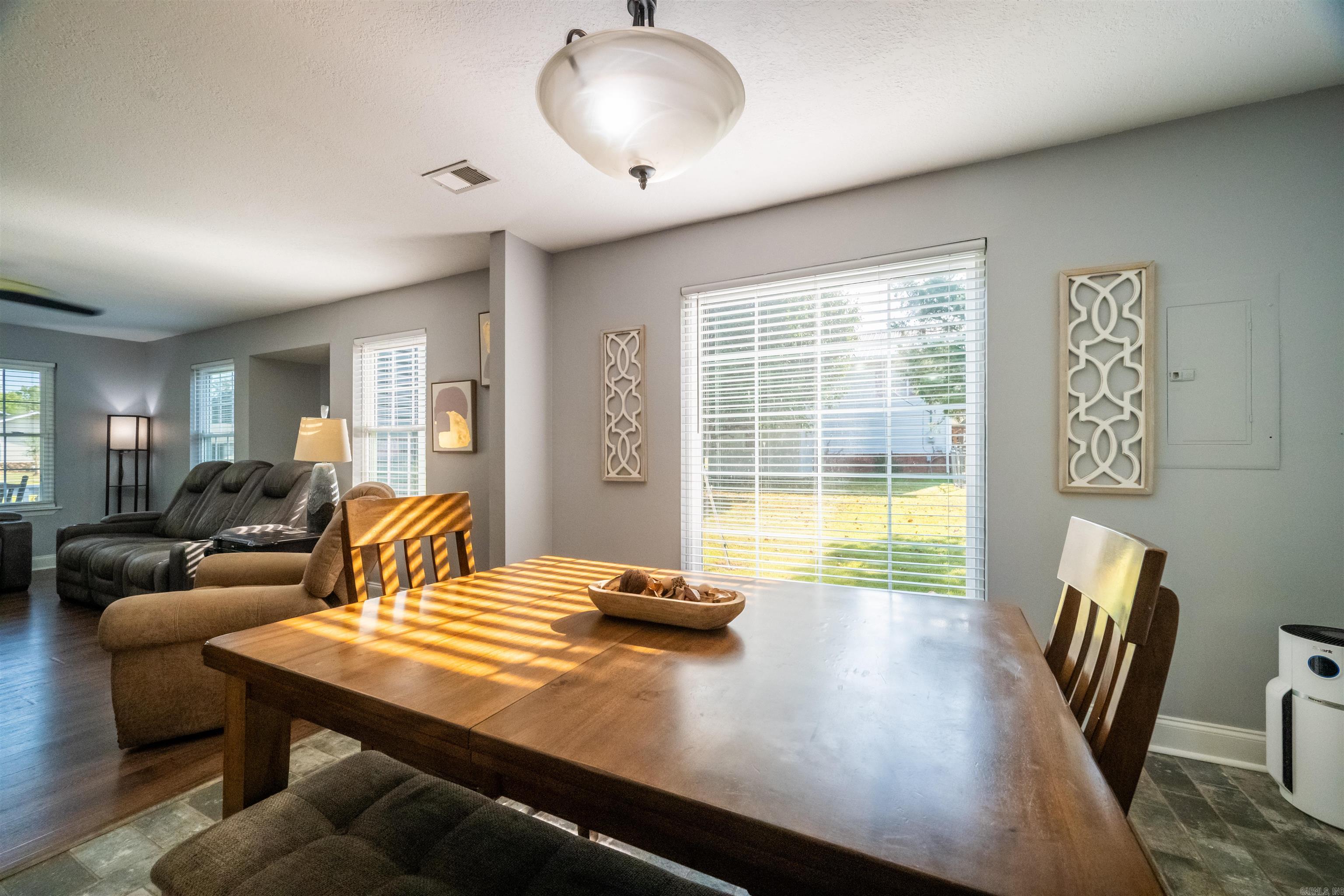 PEBBLE CREEK - Residential