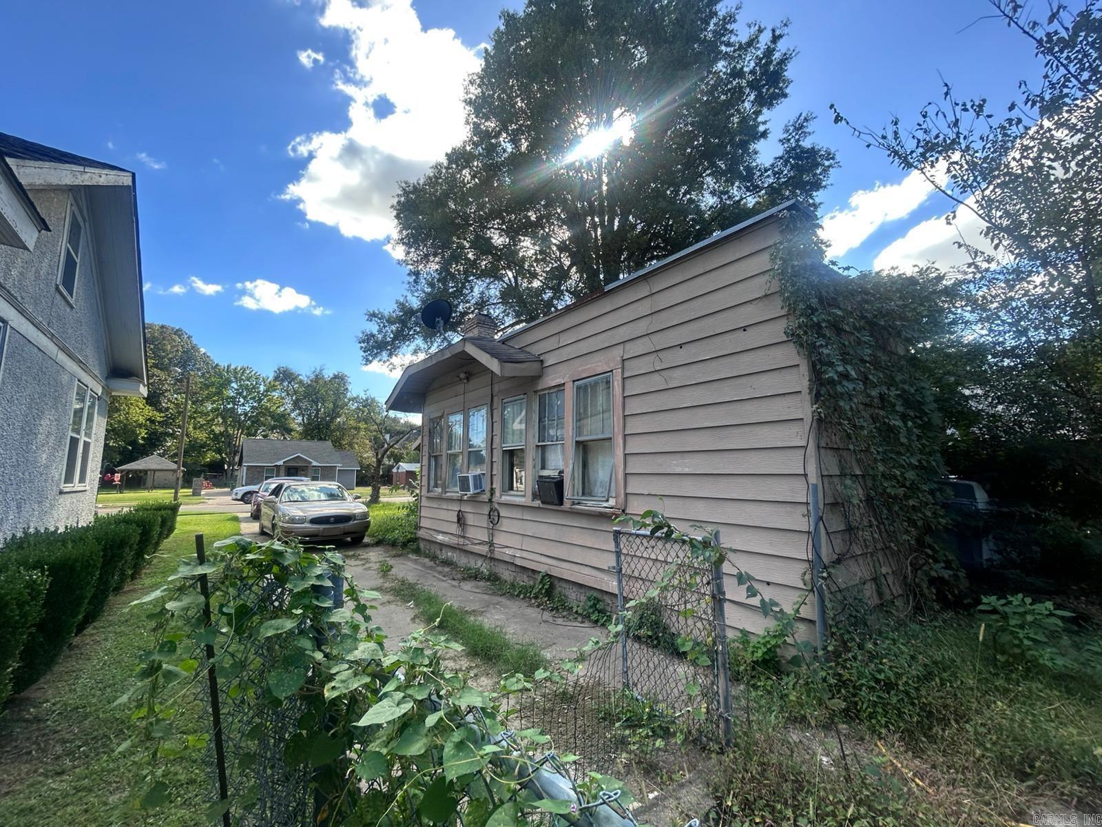 West Gate - Residential