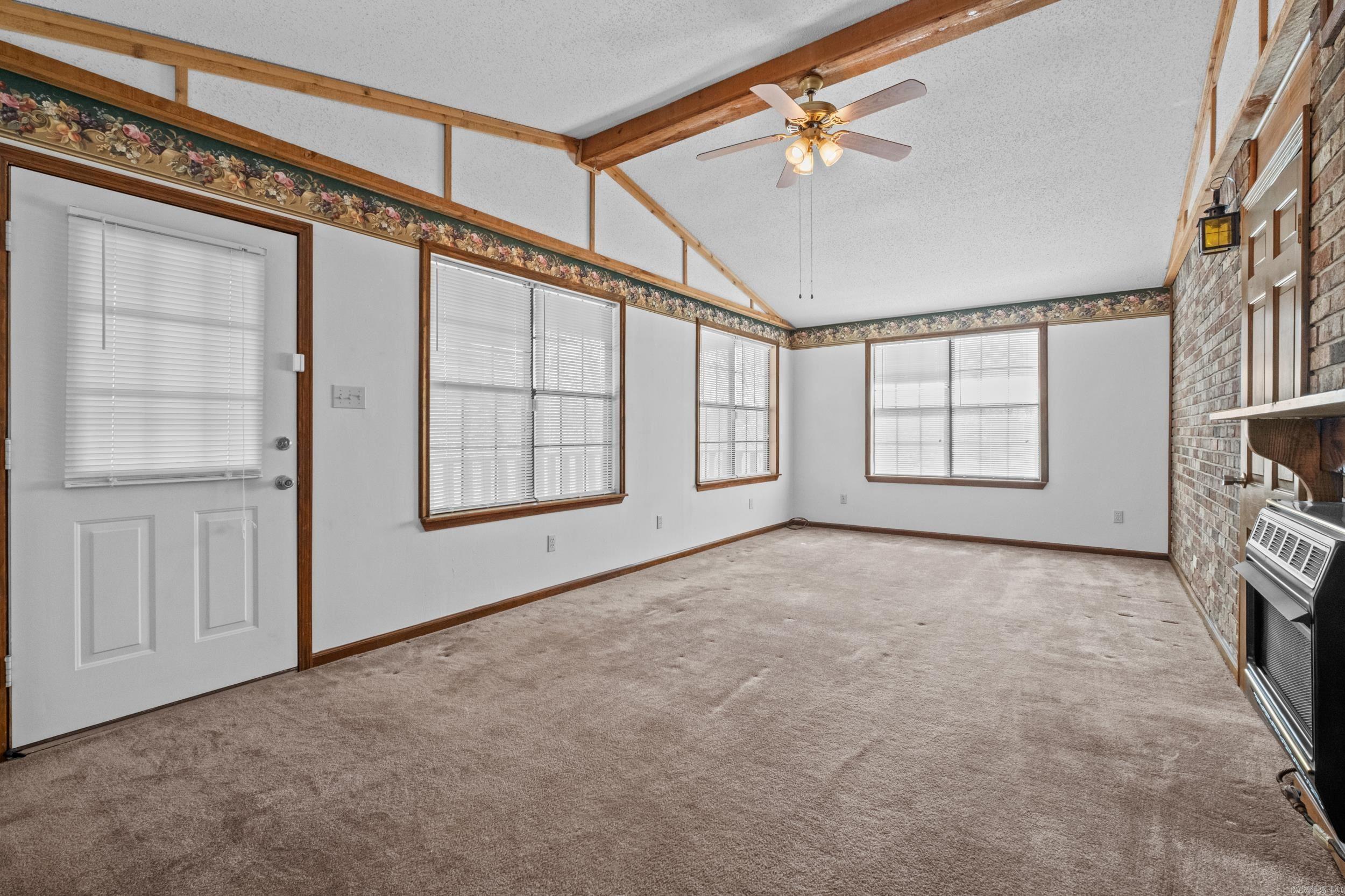 GREEN HILLS - Residential