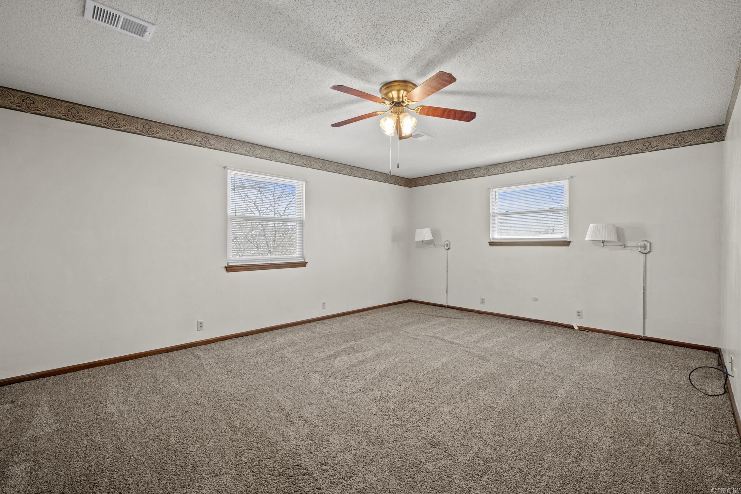 GREEN HILLS - Residential