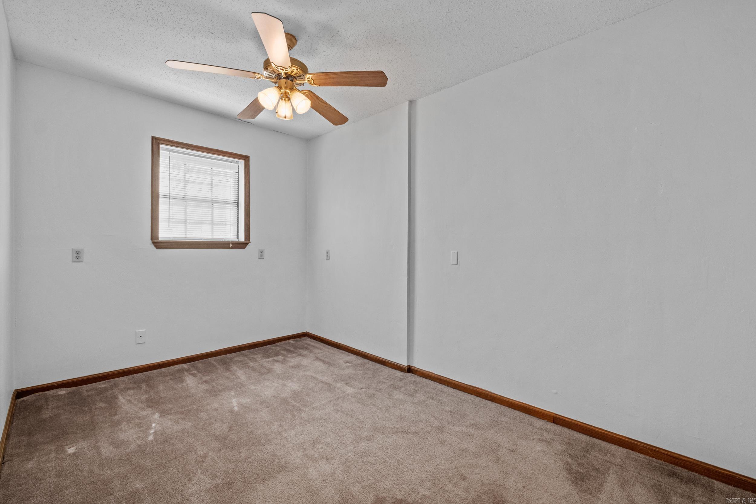 GREEN HILLS - Residential