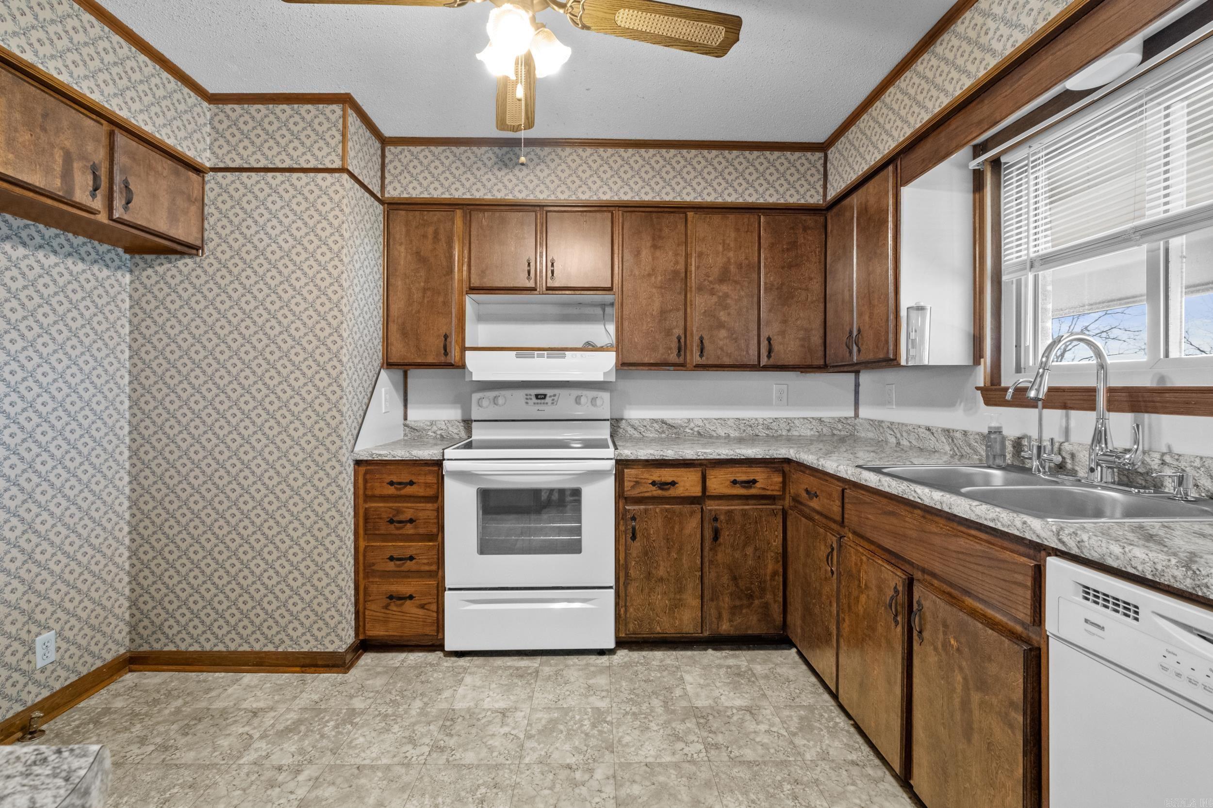 GREEN HILLS - Residential