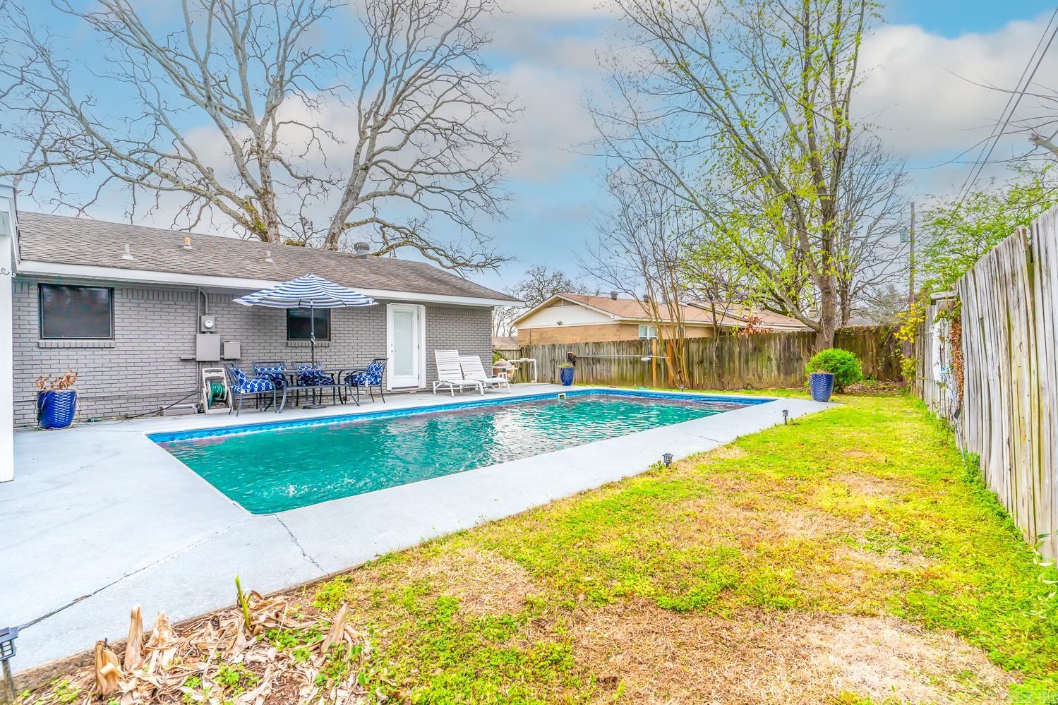 PIKE VIEW - Residential