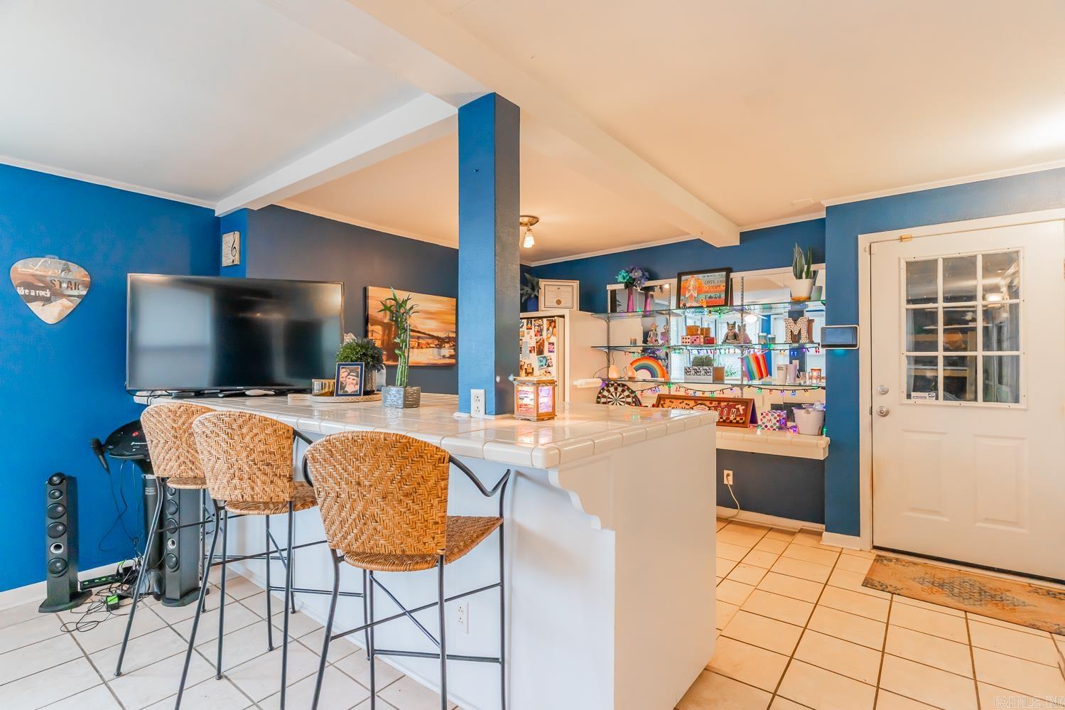 PIKE VIEW - Residential