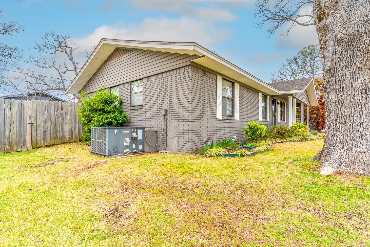 PIKE VIEW - Residential