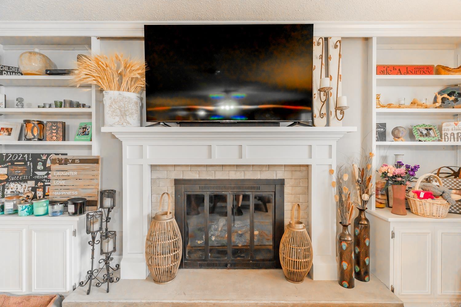 PIKE VIEW - Residential