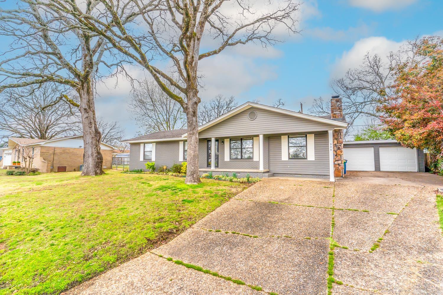 PIKE VIEW - Residential