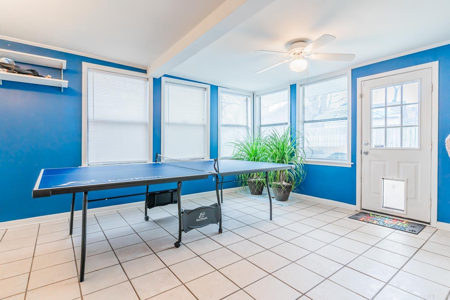 PIKE VIEW - Residential