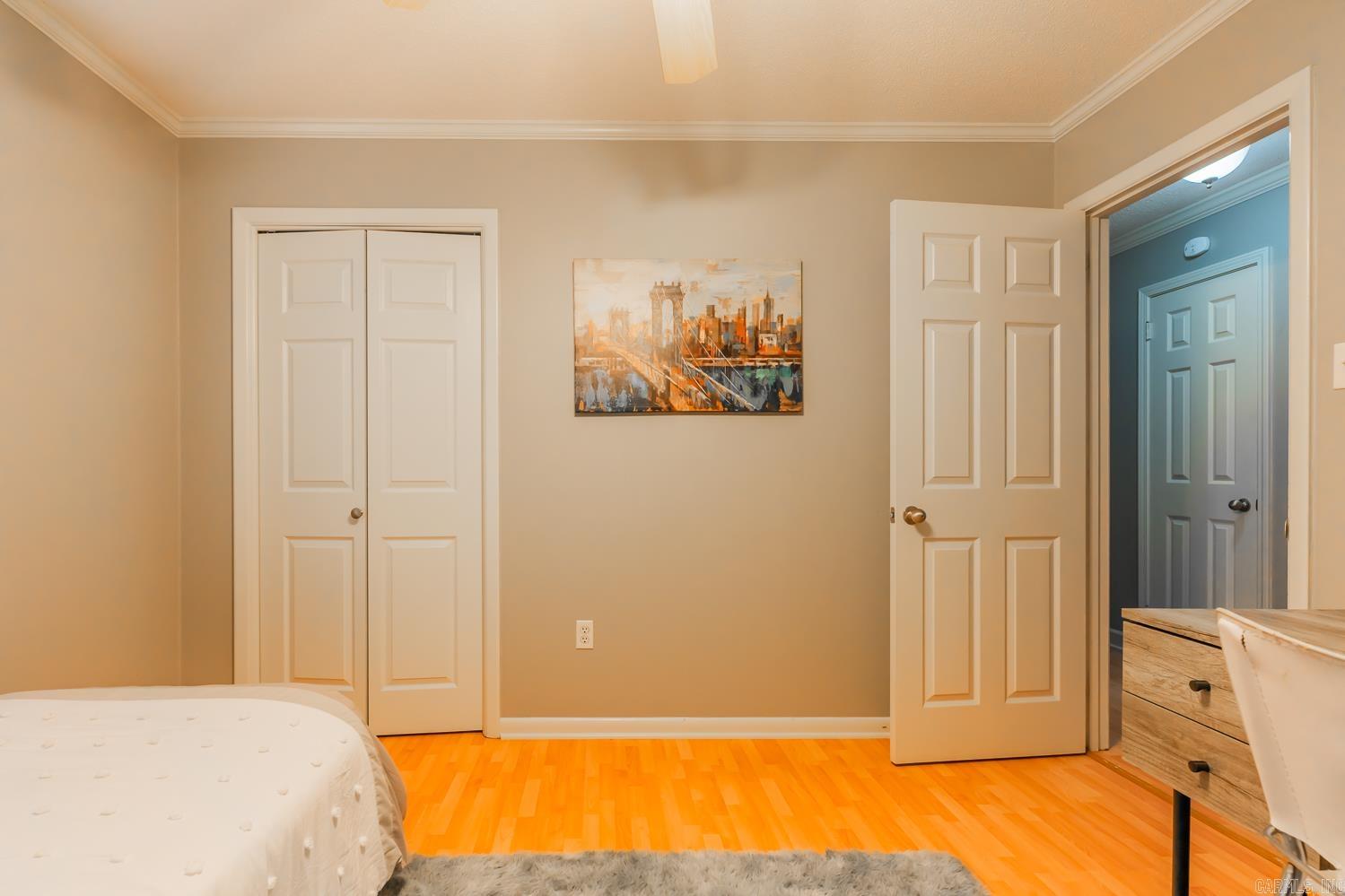 PIKE VIEW - Residential