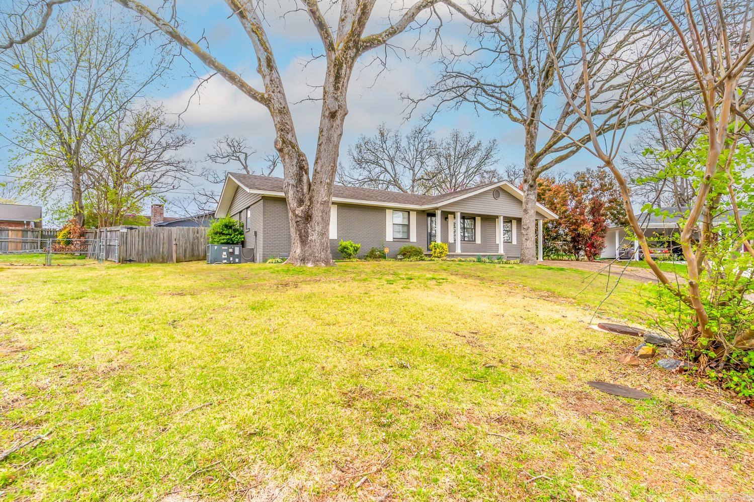 PIKE VIEW - Residential