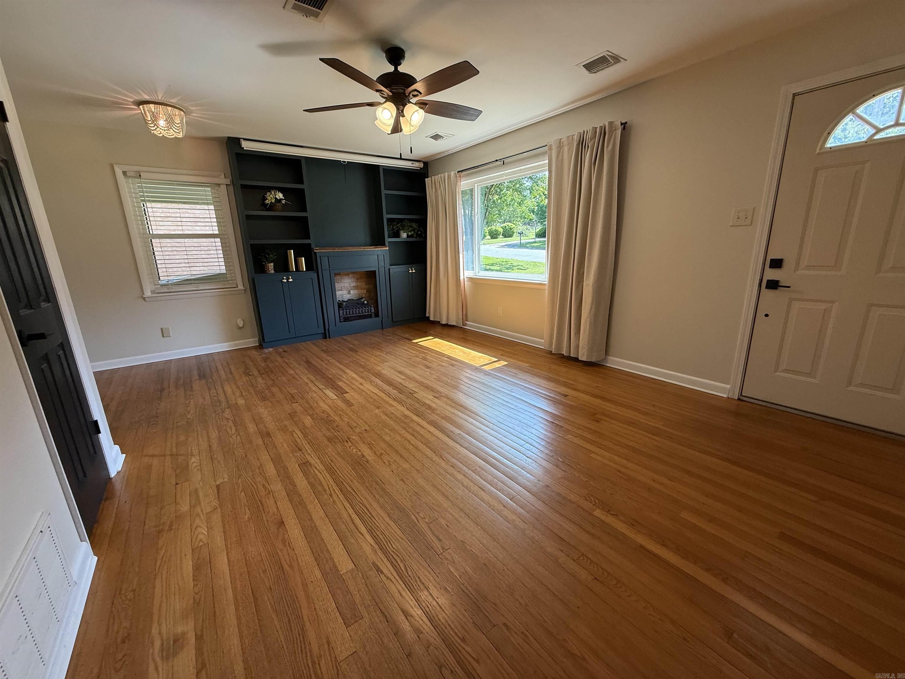 MARYLAND TERRACE - Residential