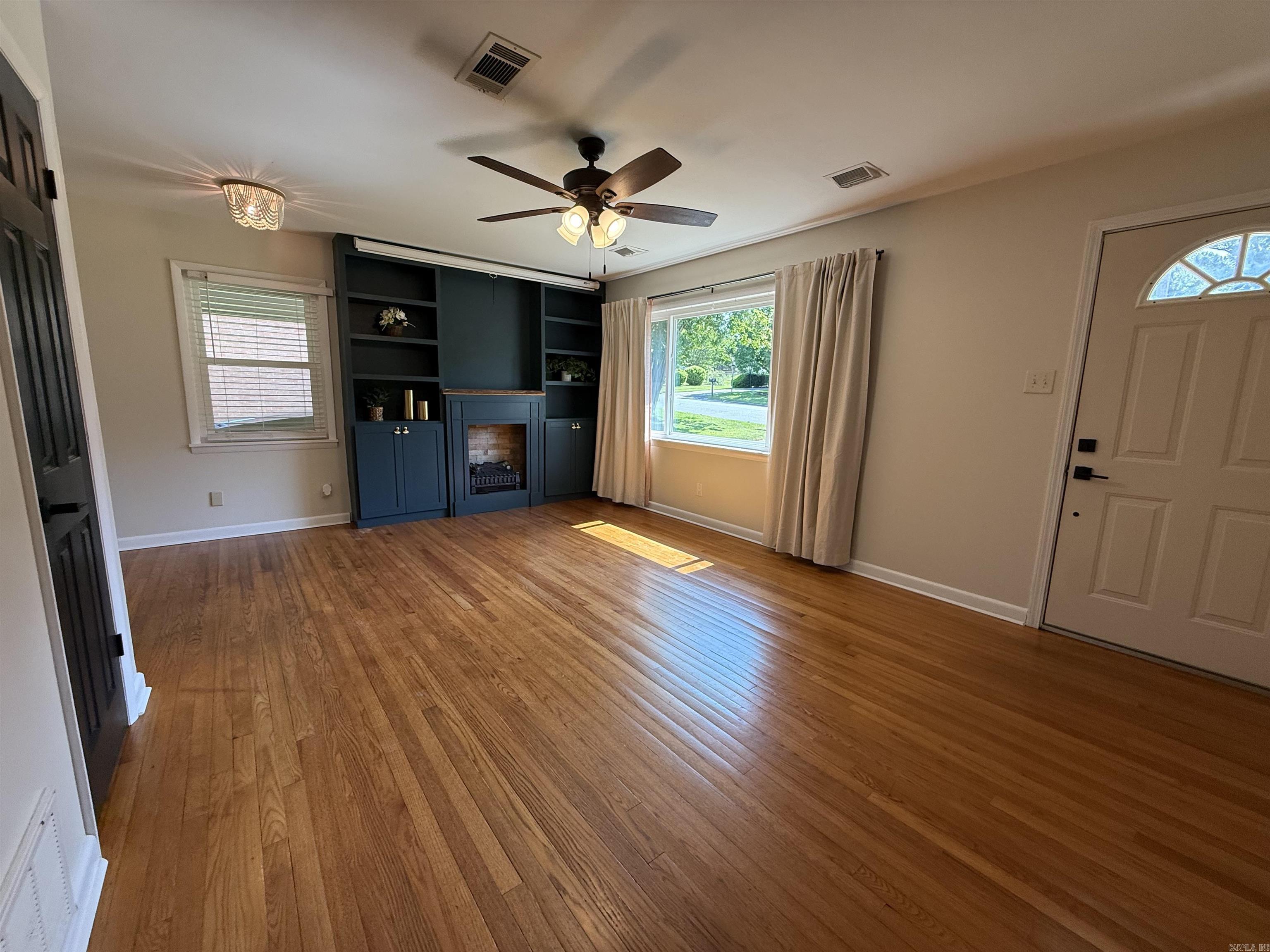 MARYLAND TERRACE - Residential
