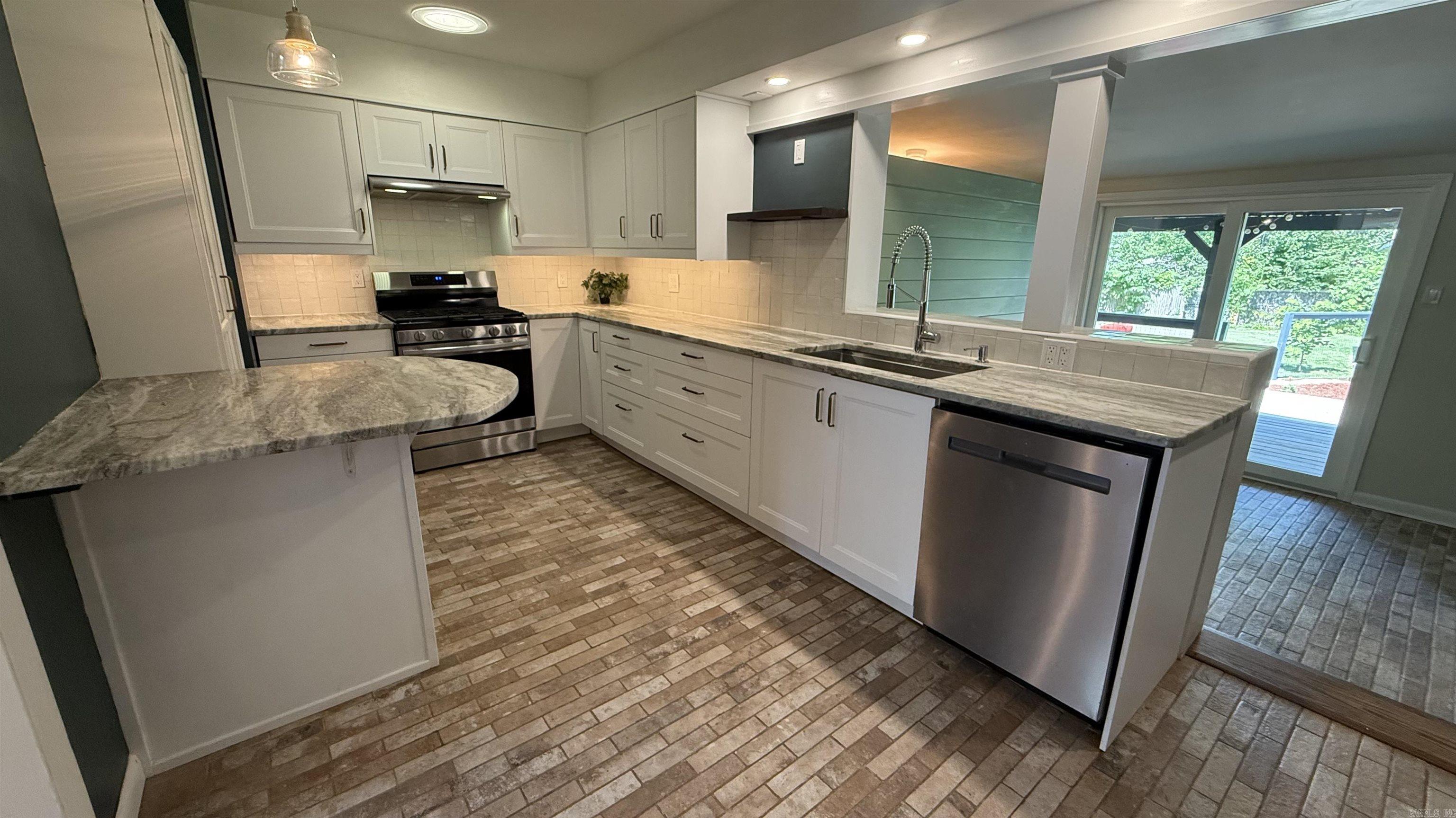 MARYLAND TERRACE - Residential