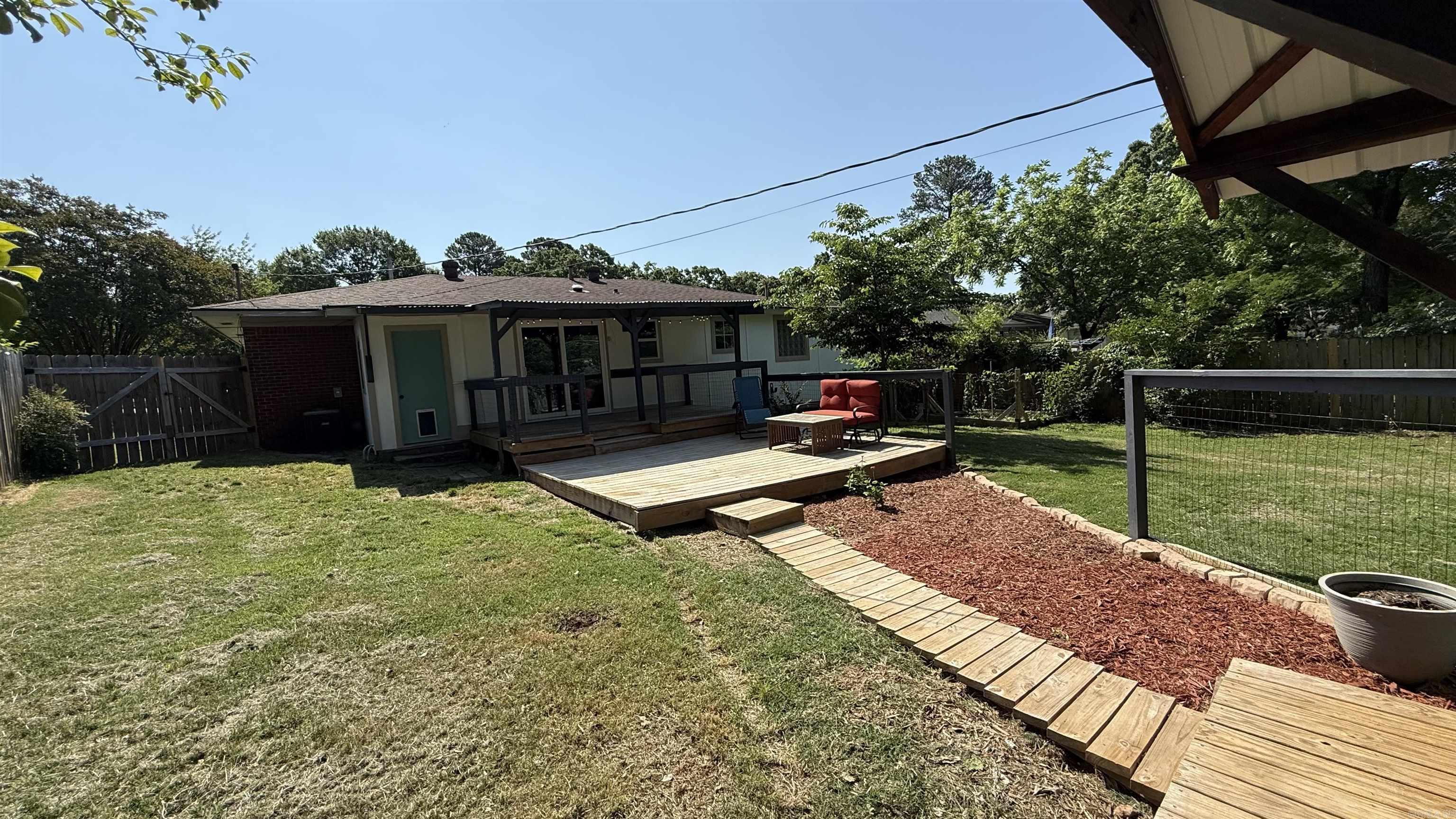 MARYLAND TERRACE - Residential