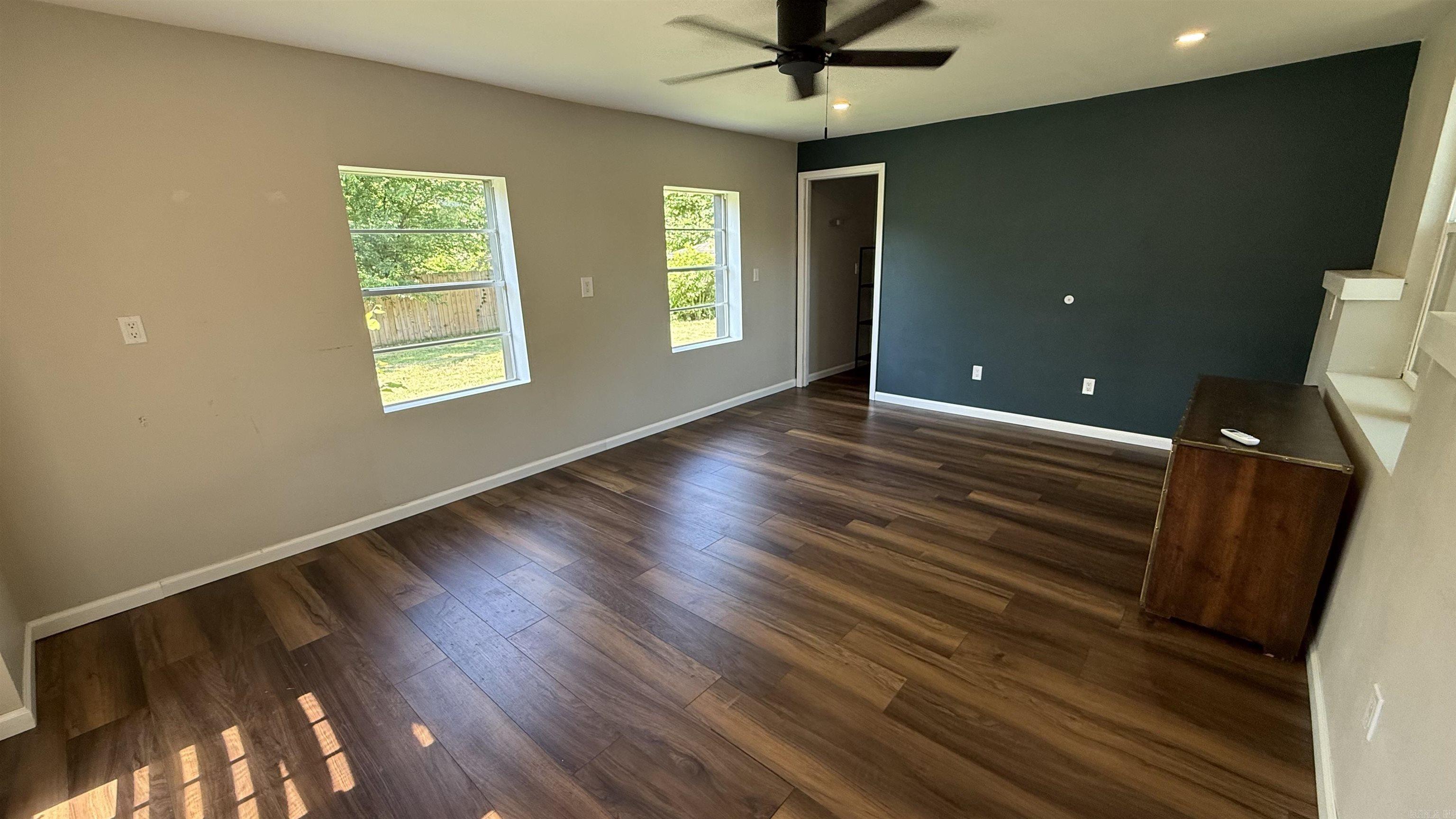 MARYLAND TERRACE - Residential
