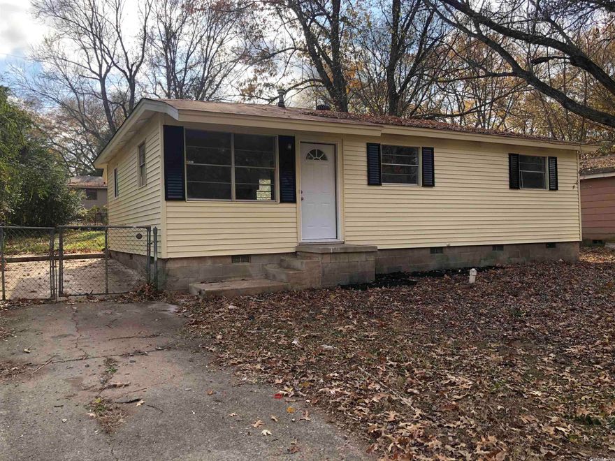 Newly updated home in Southwest Little Rock! 3 bedrooms 1 bath. Vinyl plank throughout. Beautiful kitchen! Call for your showing today.