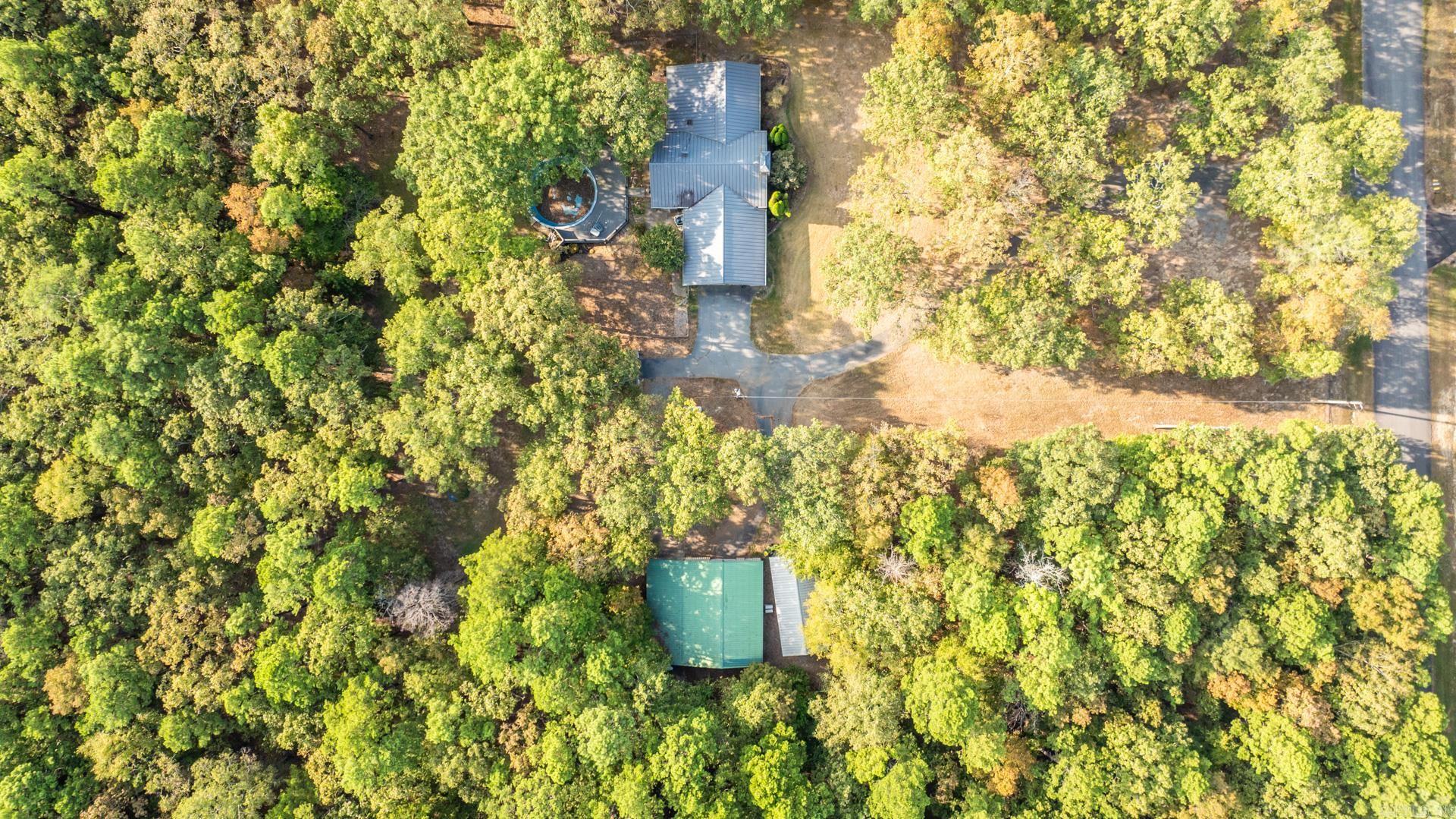 LAWSON OAKS - Residential