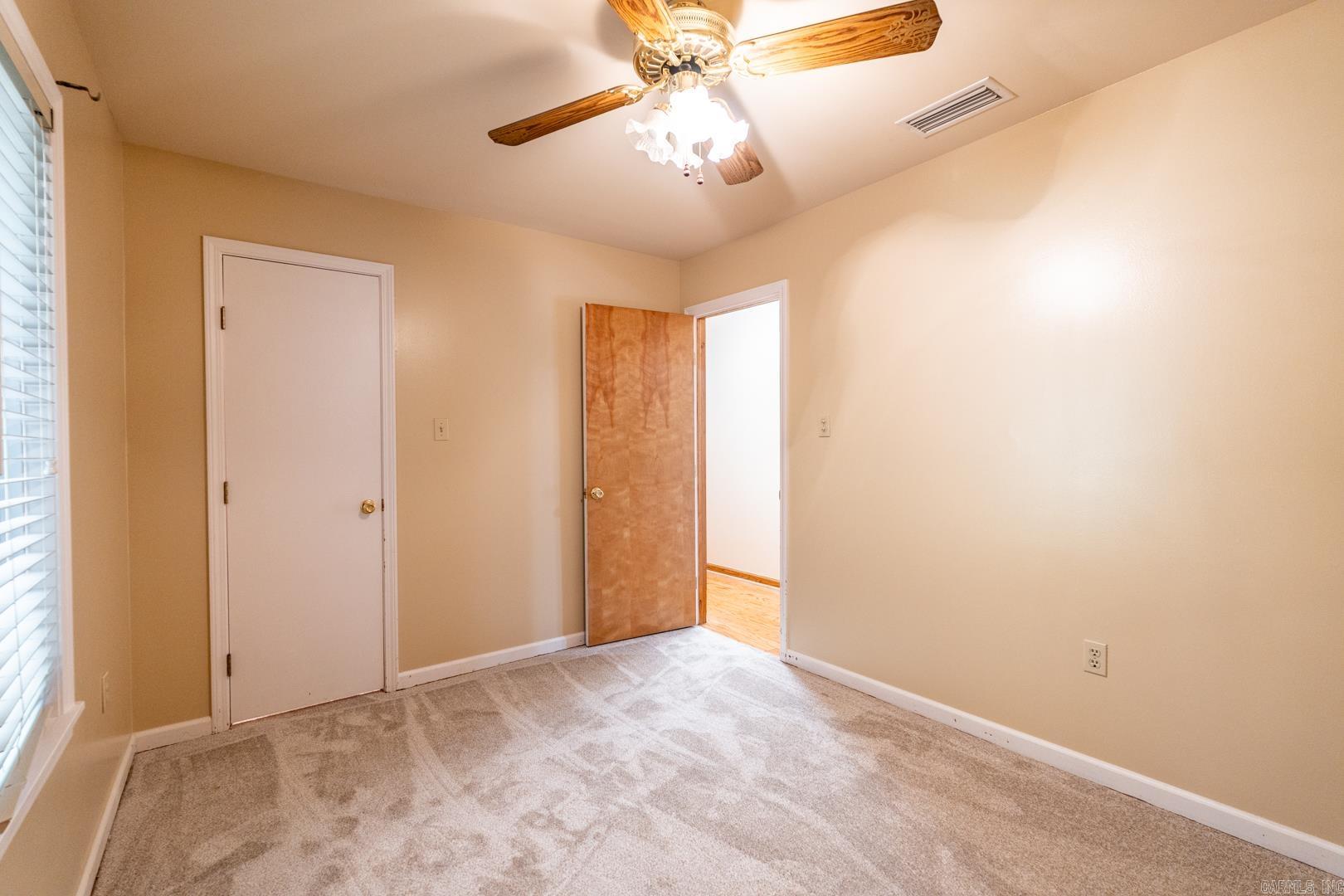 LAWSON OAKS - Residential