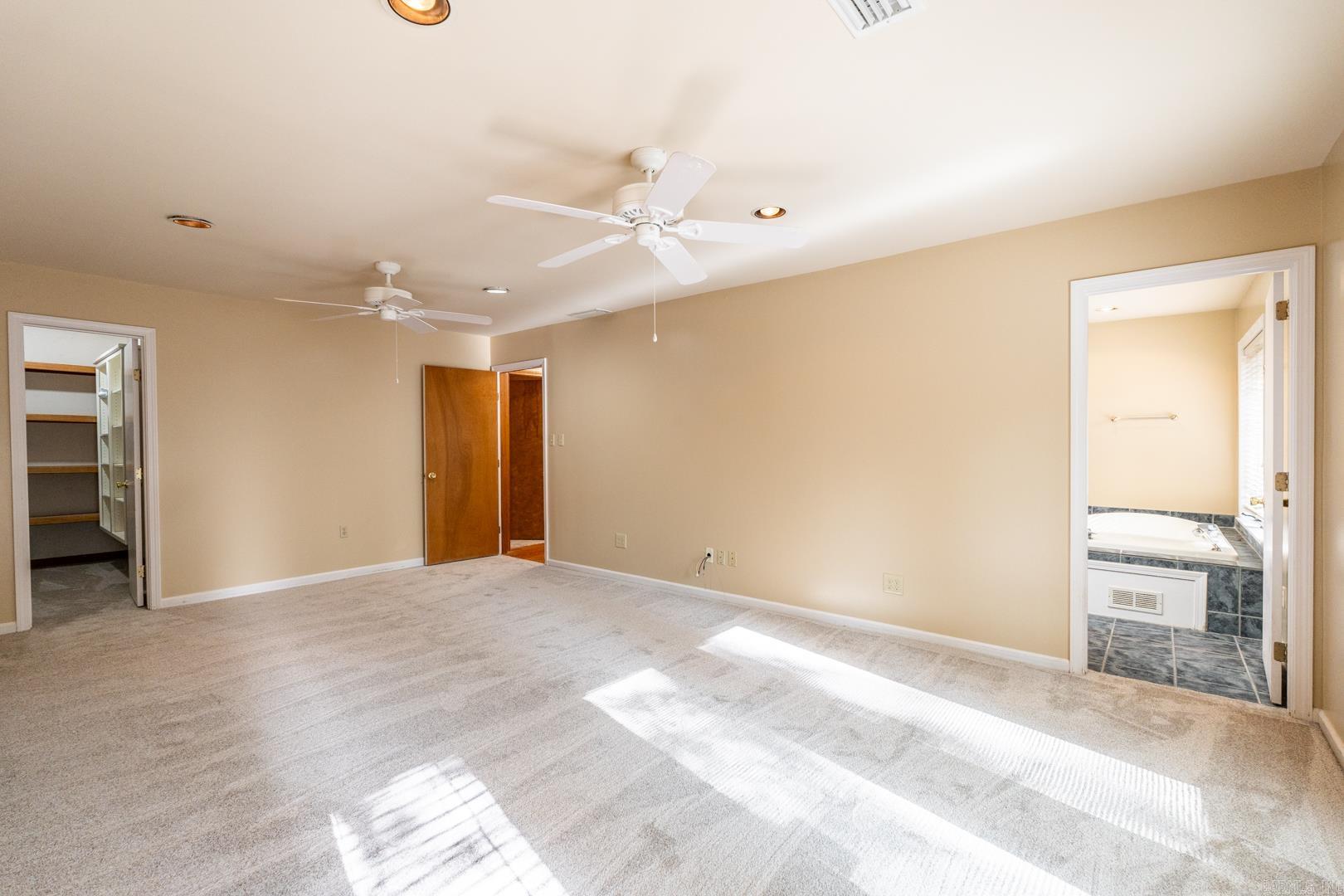 LAWSON OAKS - Residential