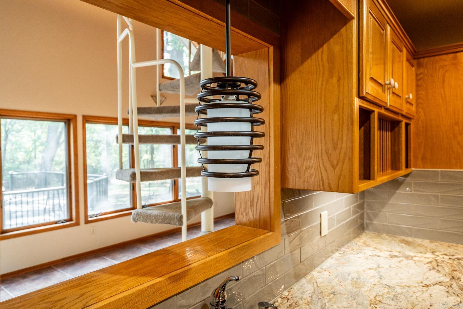 LAWSON OAKS - Residential