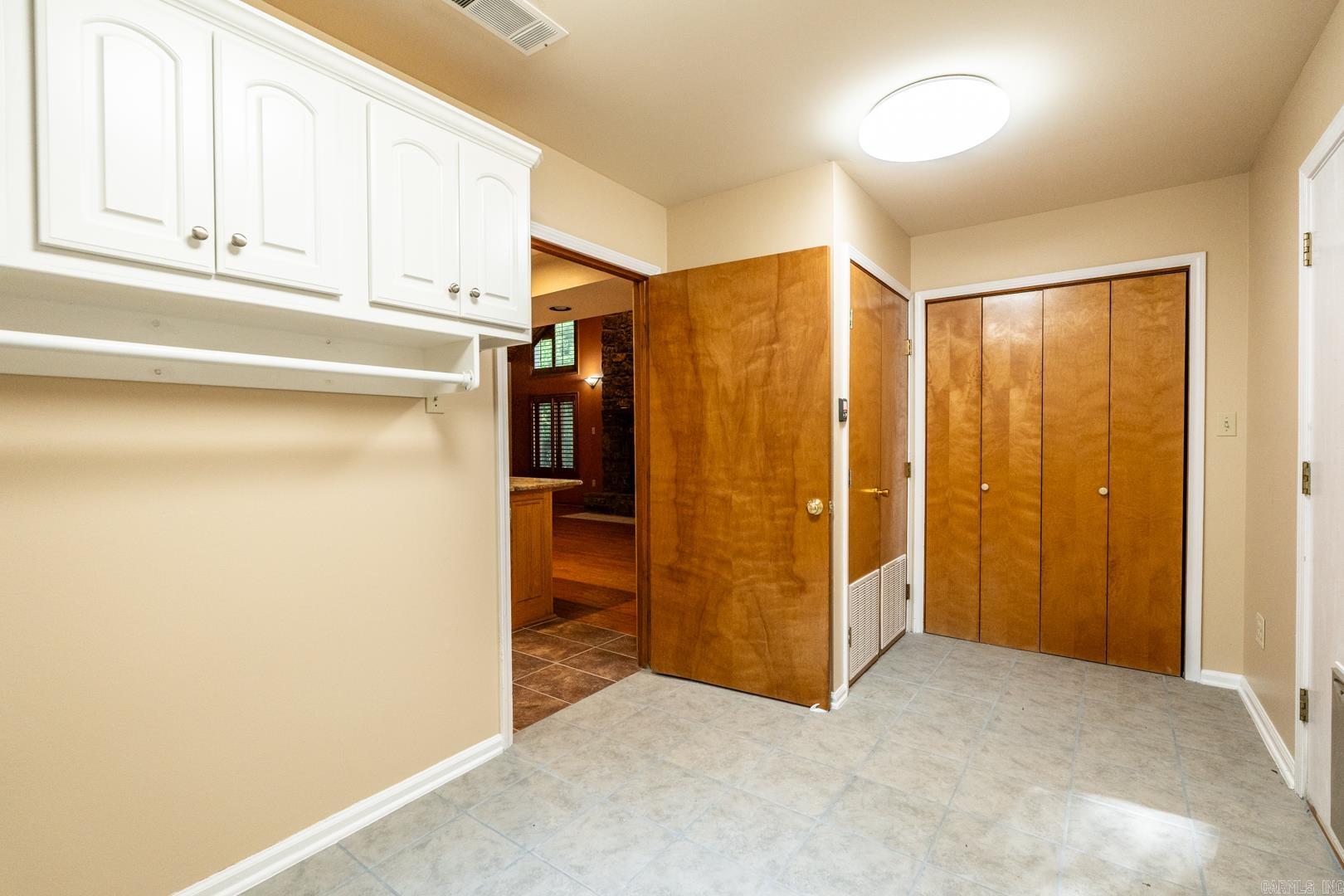 LAWSON OAKS - Residential