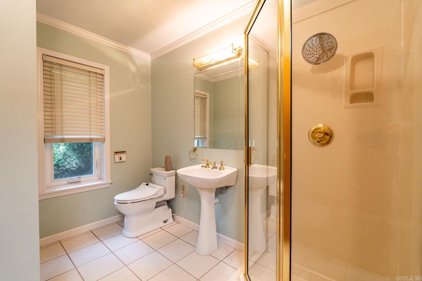 LAWSON OAKS - Residential