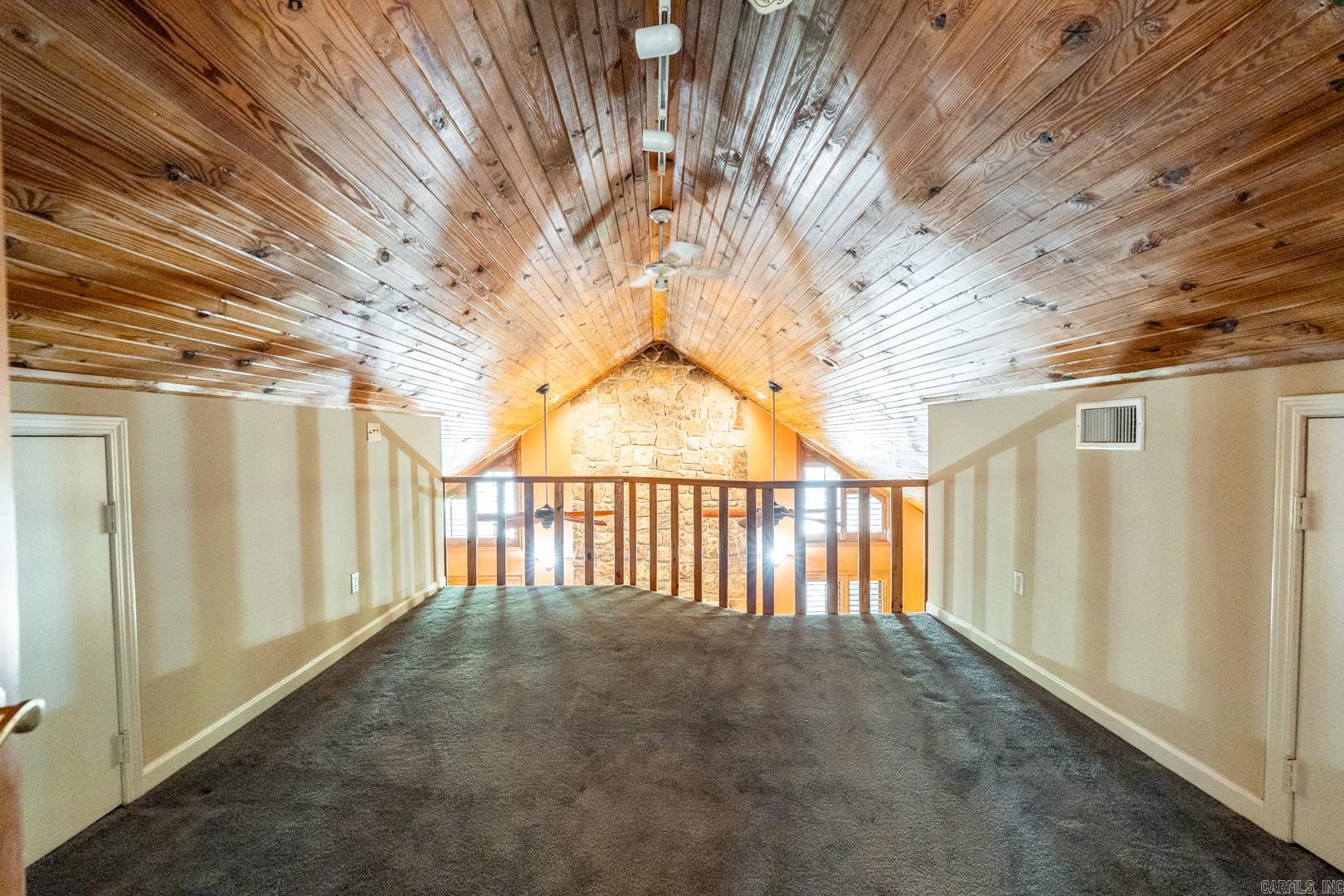 LAWSON OAKS - Residential