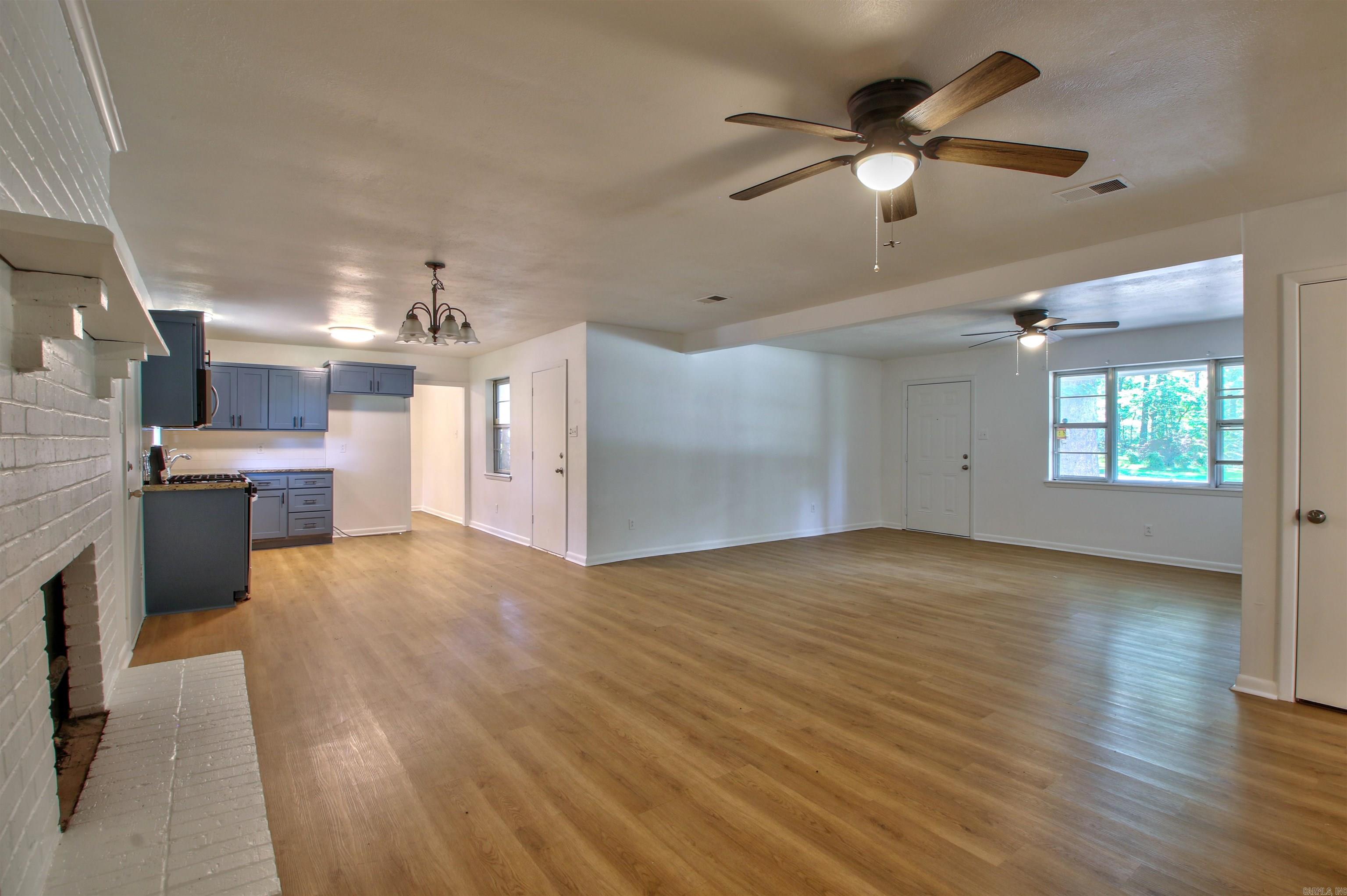 ARBOR OAKS - Residential