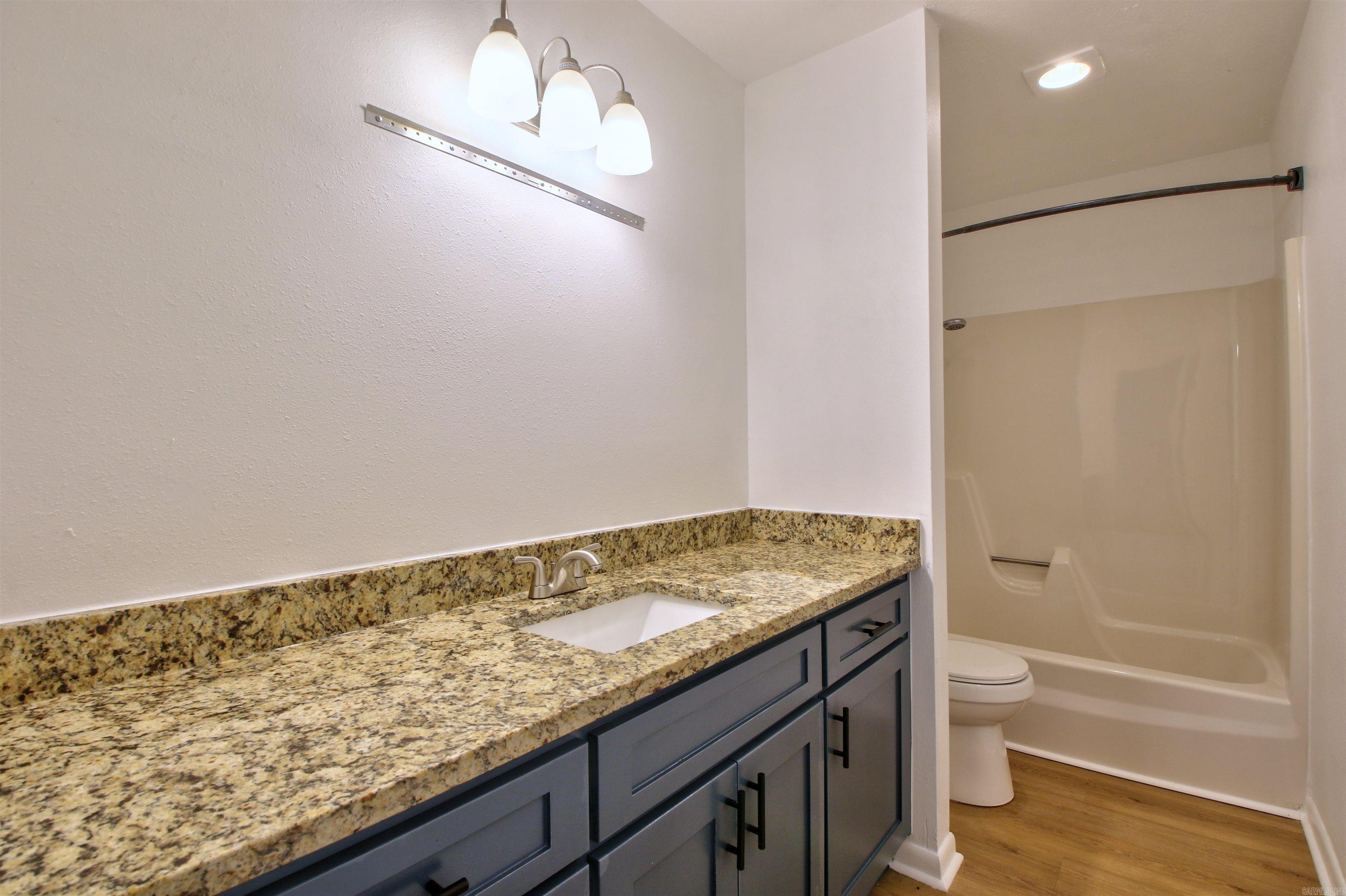 ARBOR OAKS - Residential