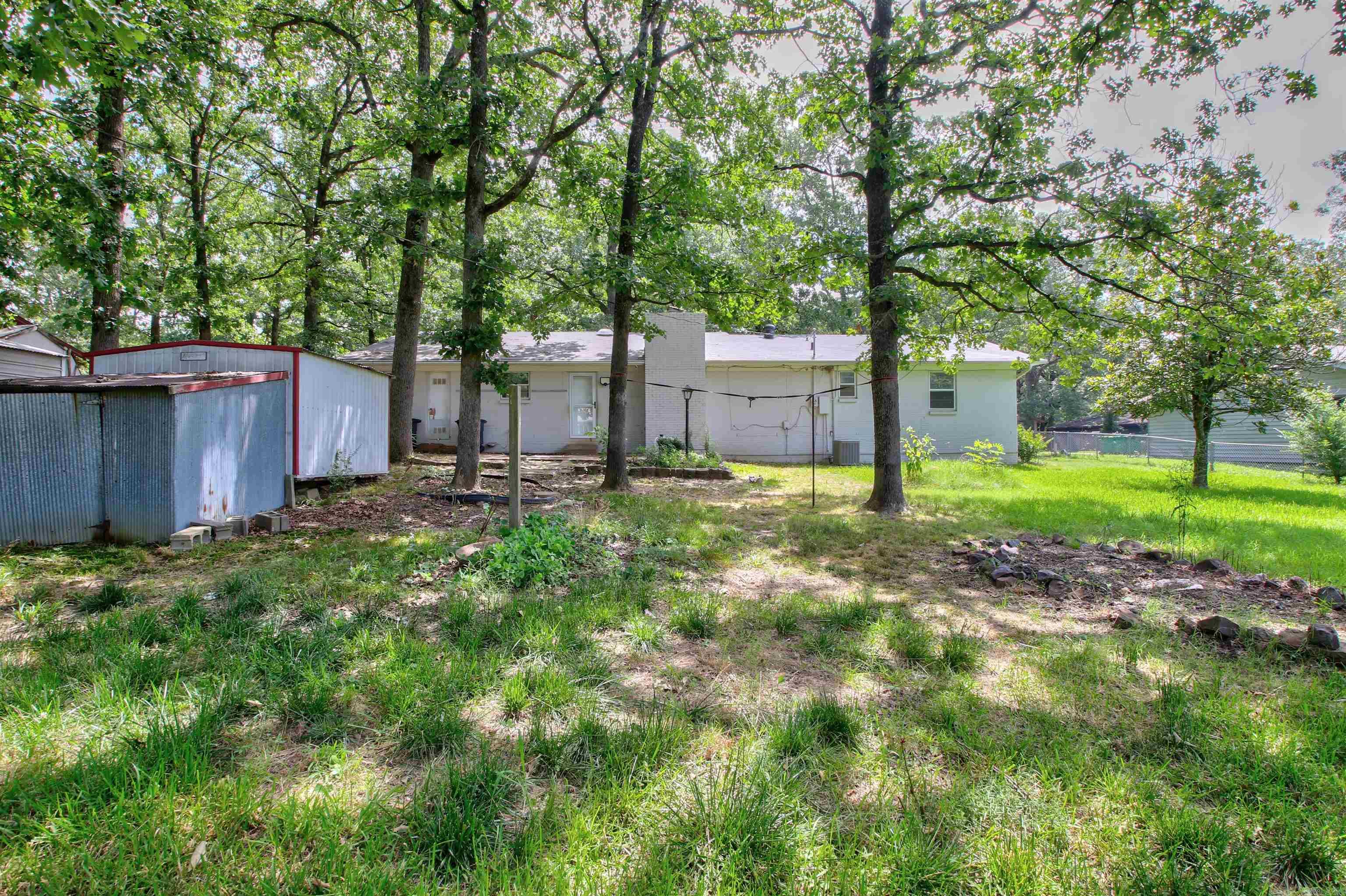 ARBOR OAKS - Residential