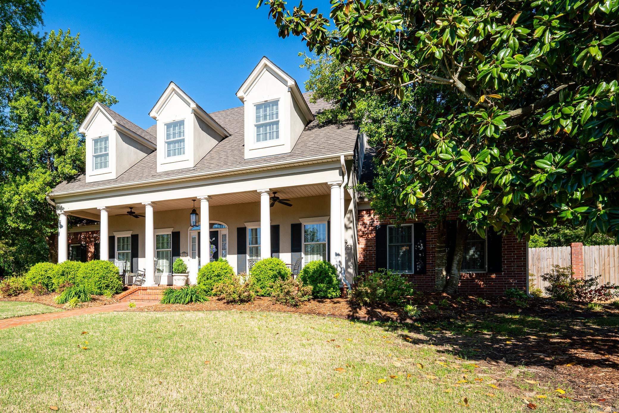 ADAMSBROOKE - Residential