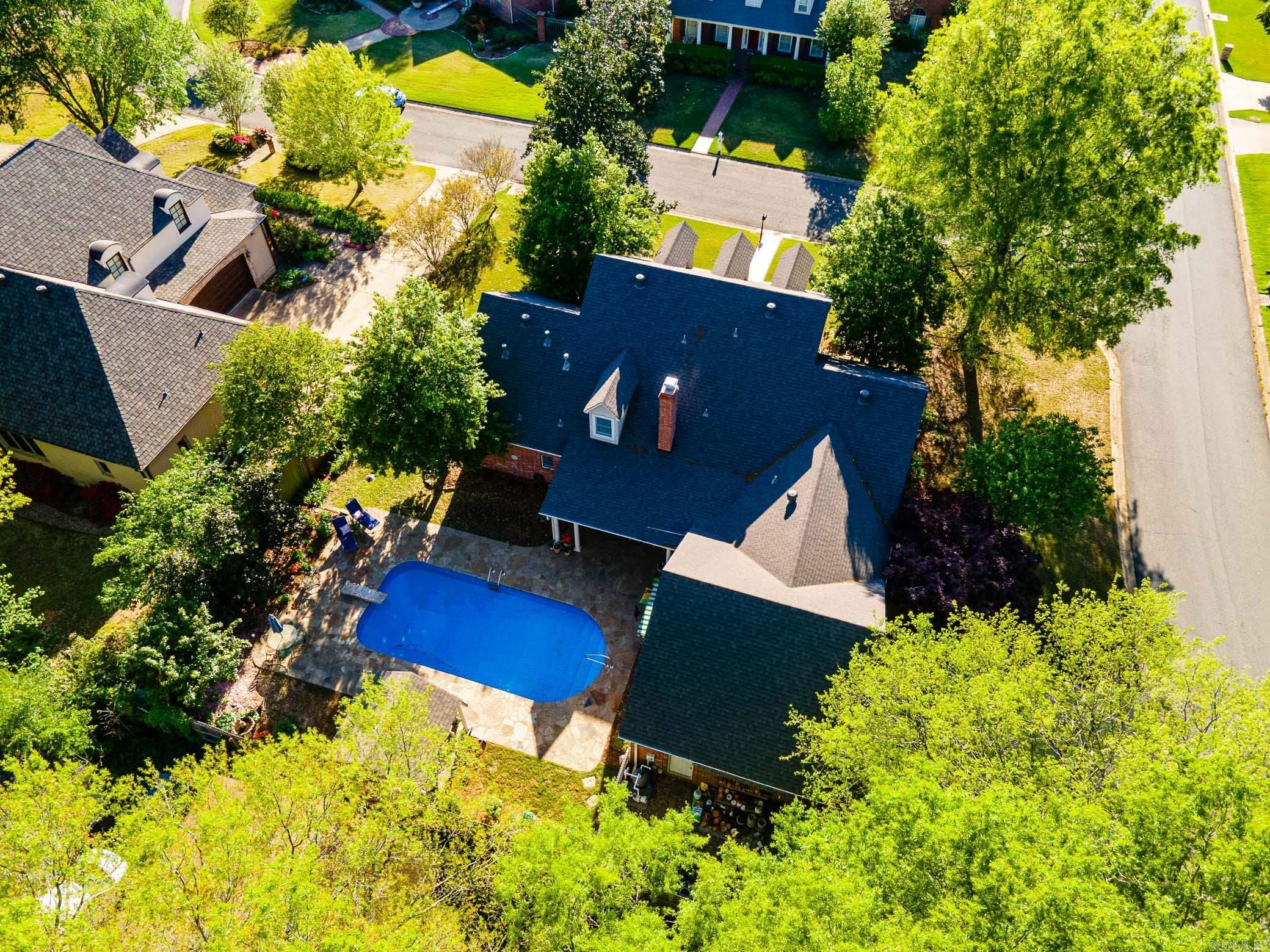 ADAMSBROOKE - Residential